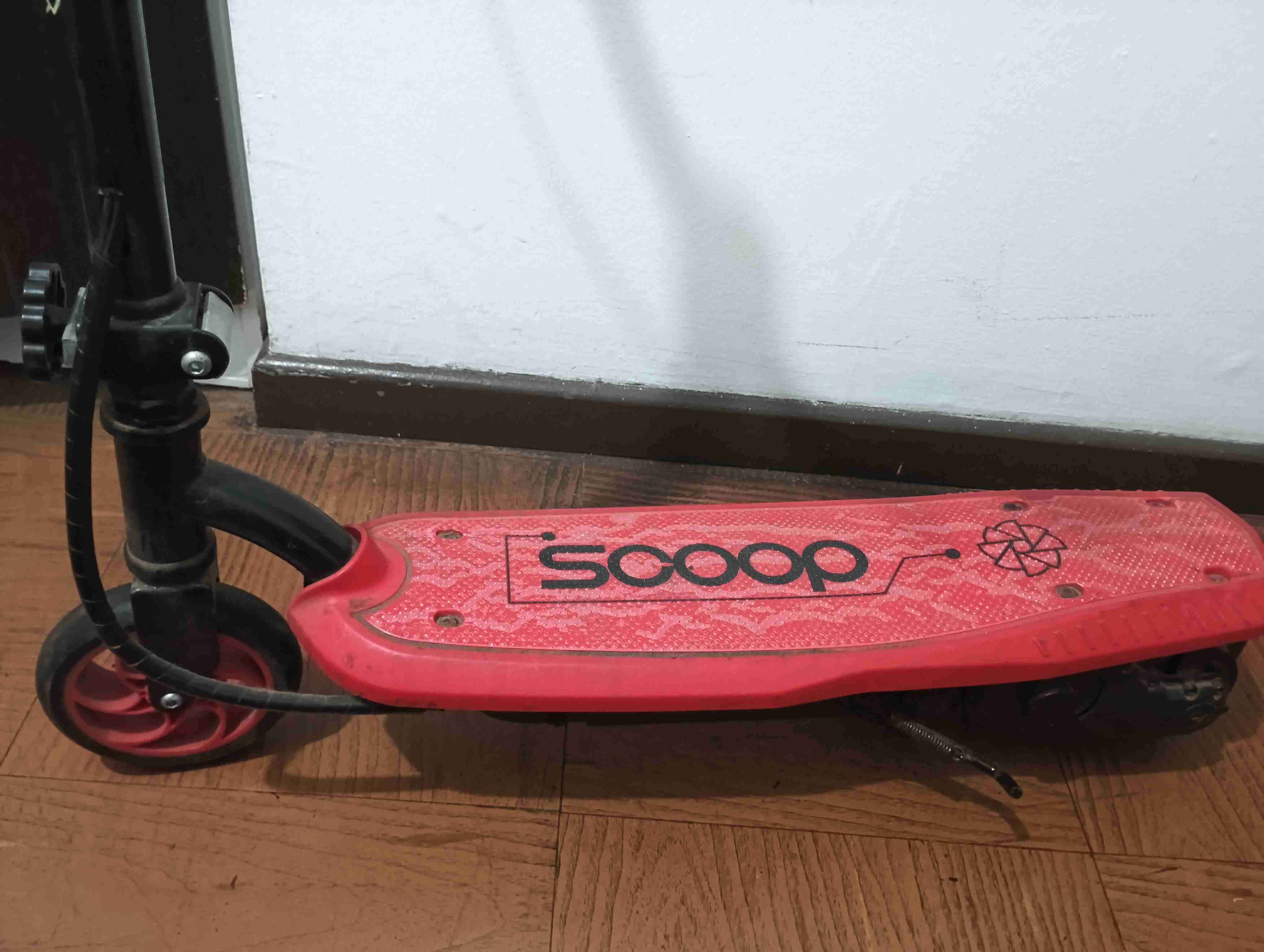 Scooter eléctrico rojo Scooop - miniatura 2