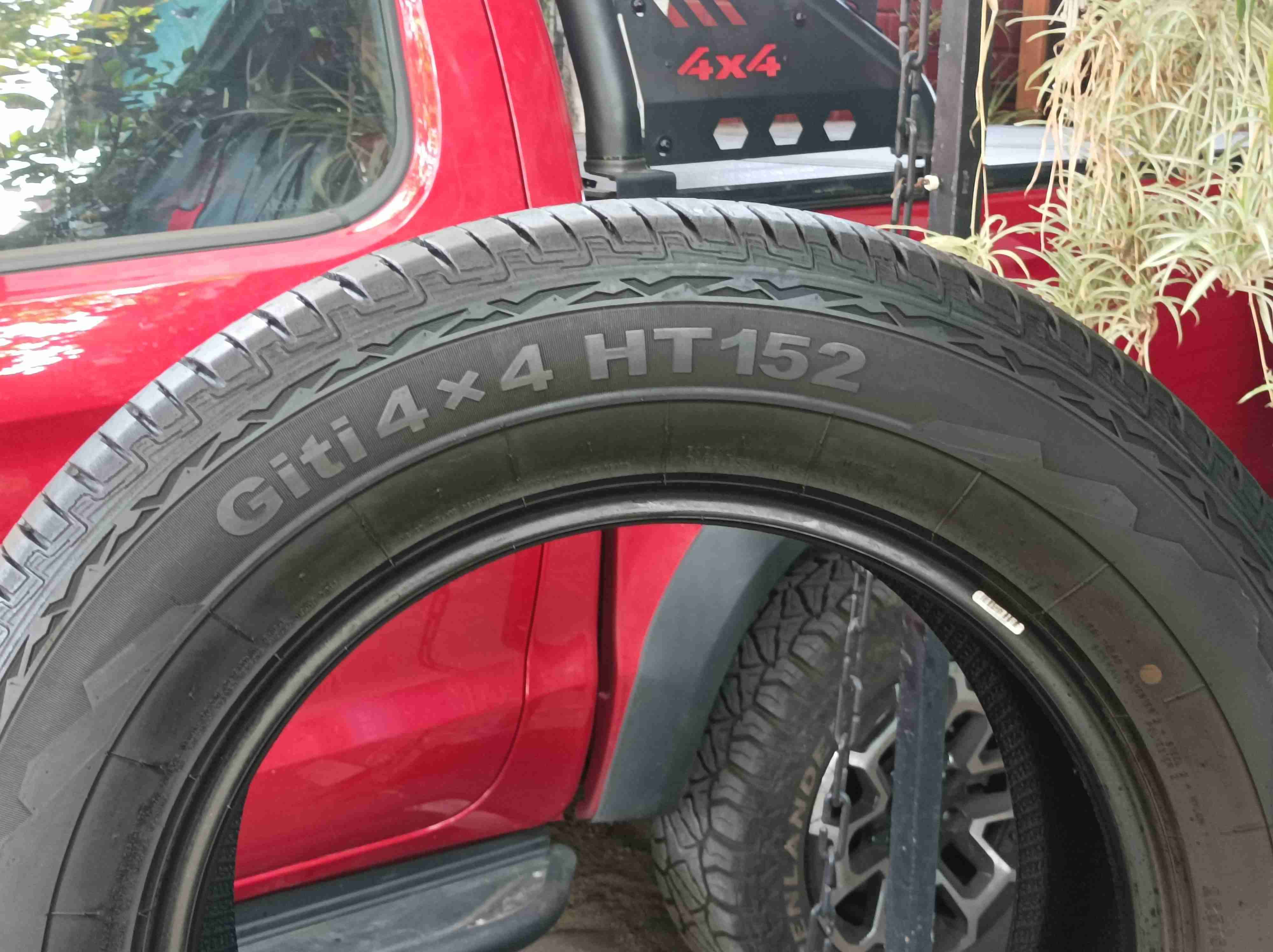 Casi sin uso: neumáticos aro 18 - miniatura 2