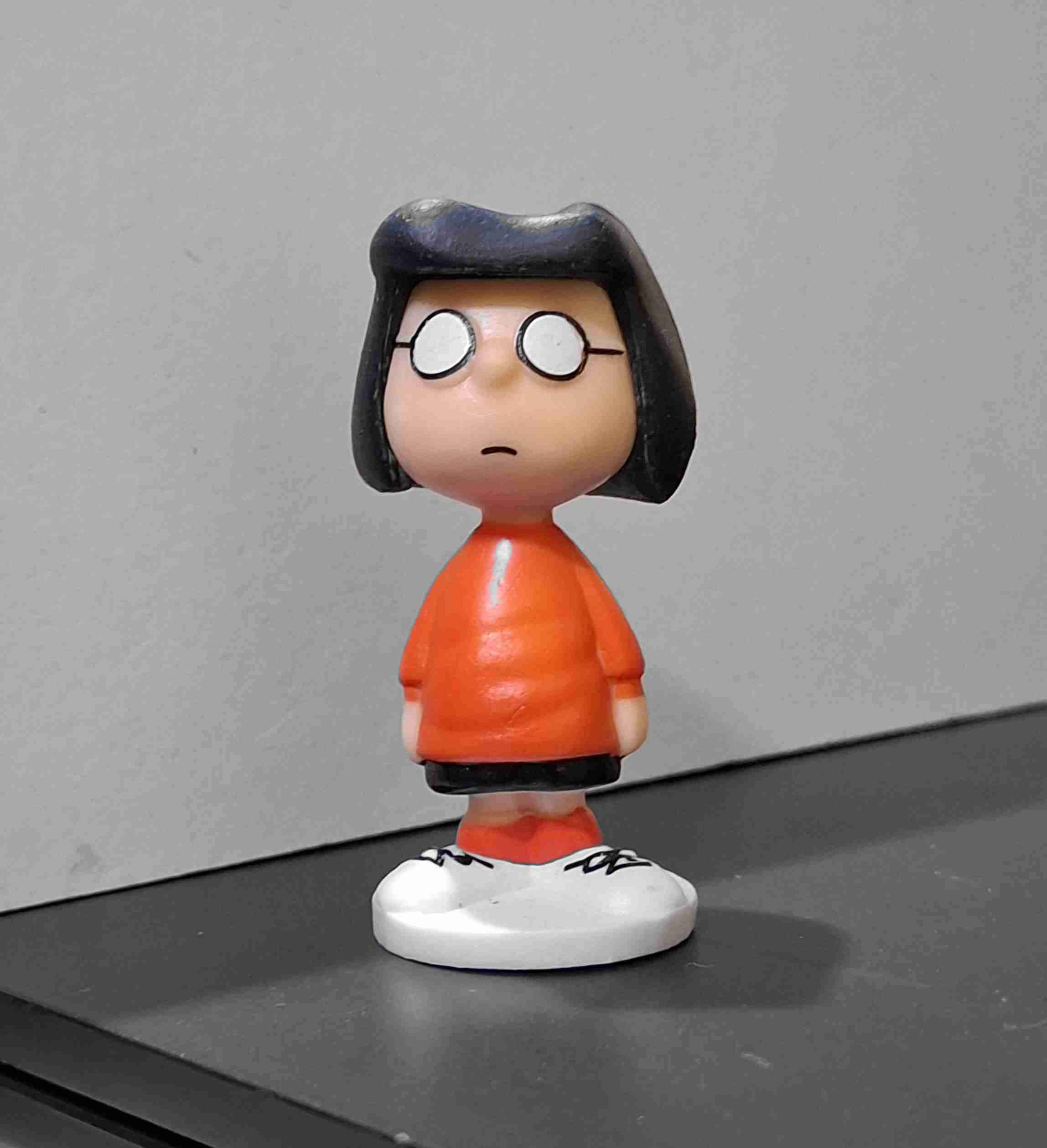 2 Figuras coleccionables de snoopy - miniatura 1