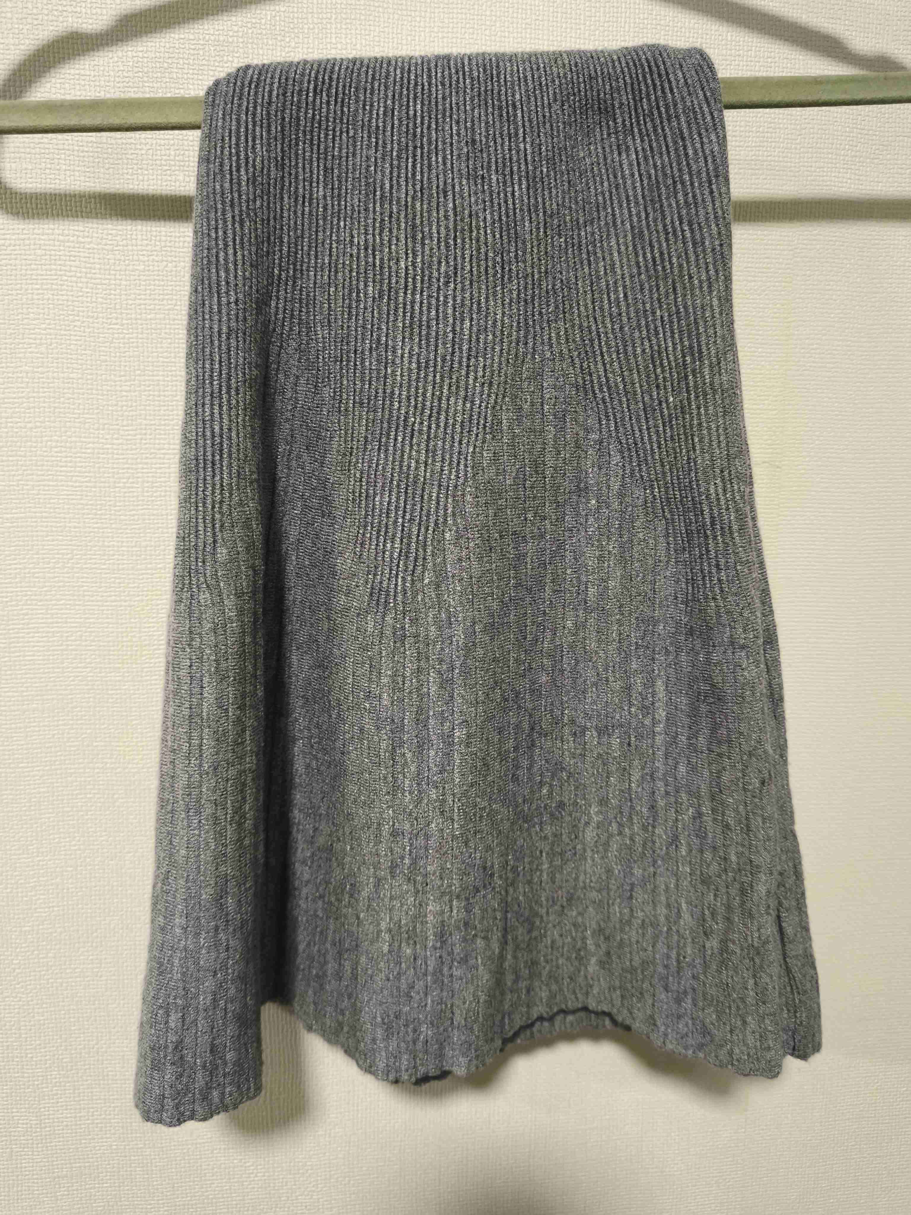 Falda gris de lana - miniatura 2