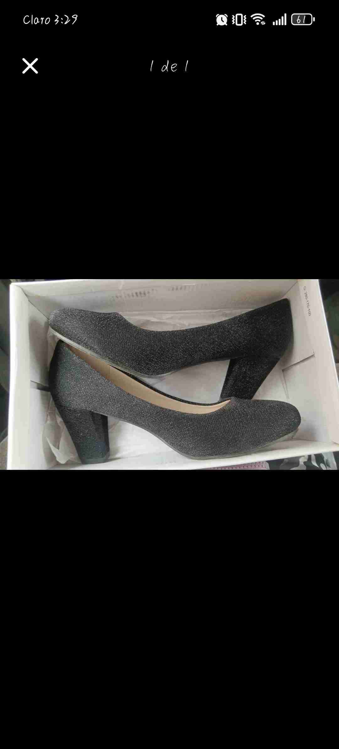 Zapatos negros de tacón