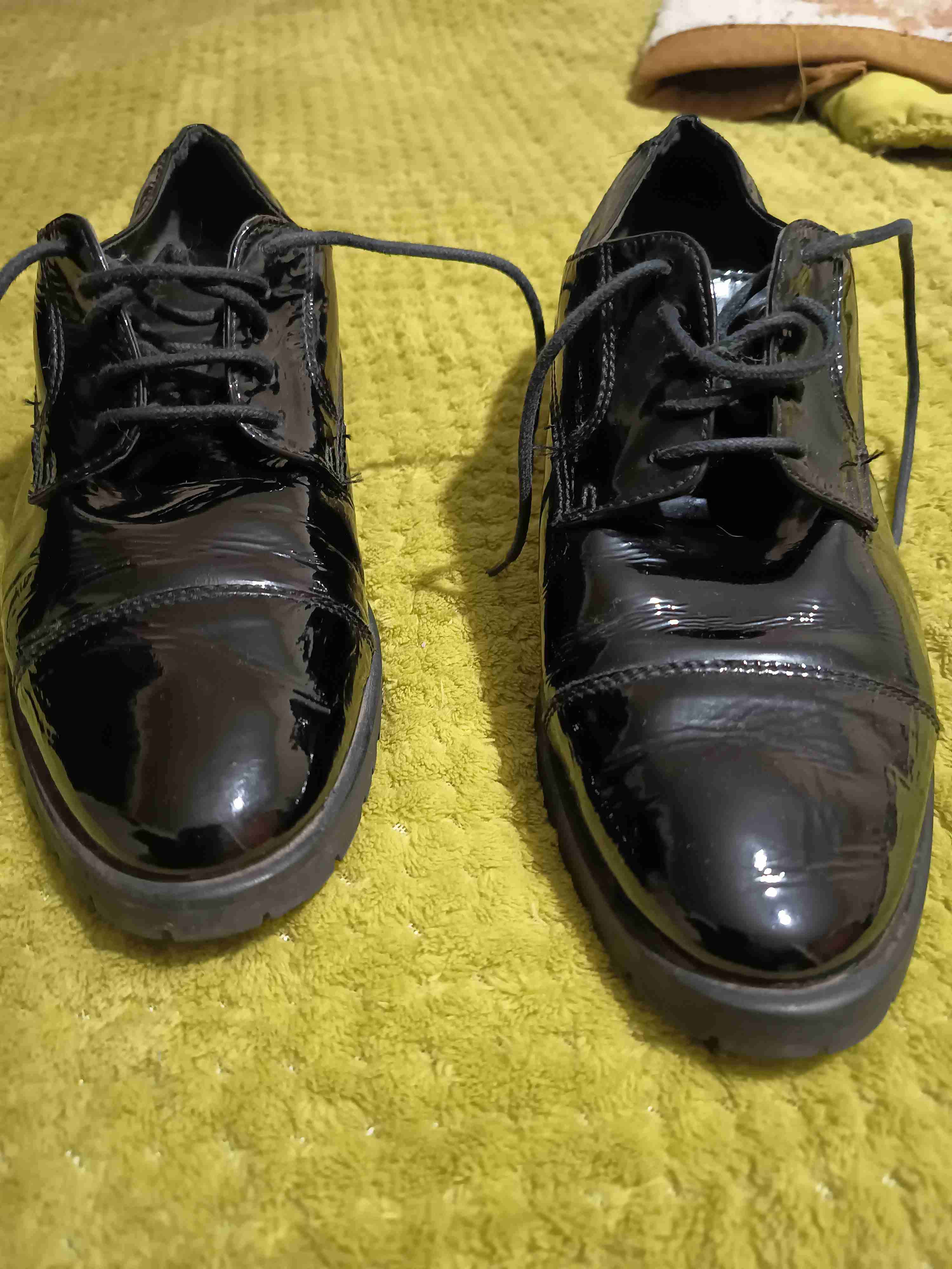 Zapatos formales negros de charol - miniatura 5