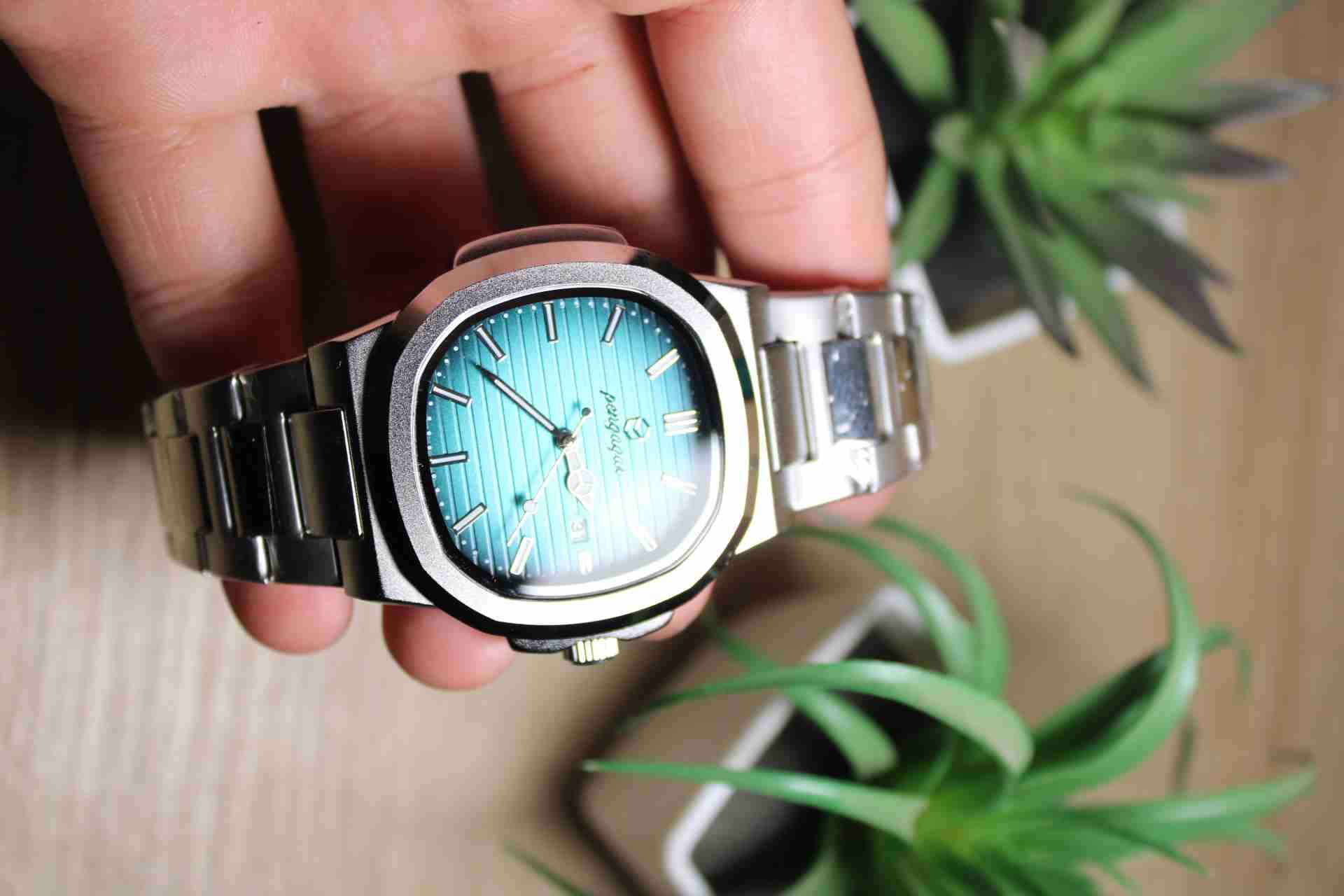 Reloj de pulsera azul metálico - miniatura 4