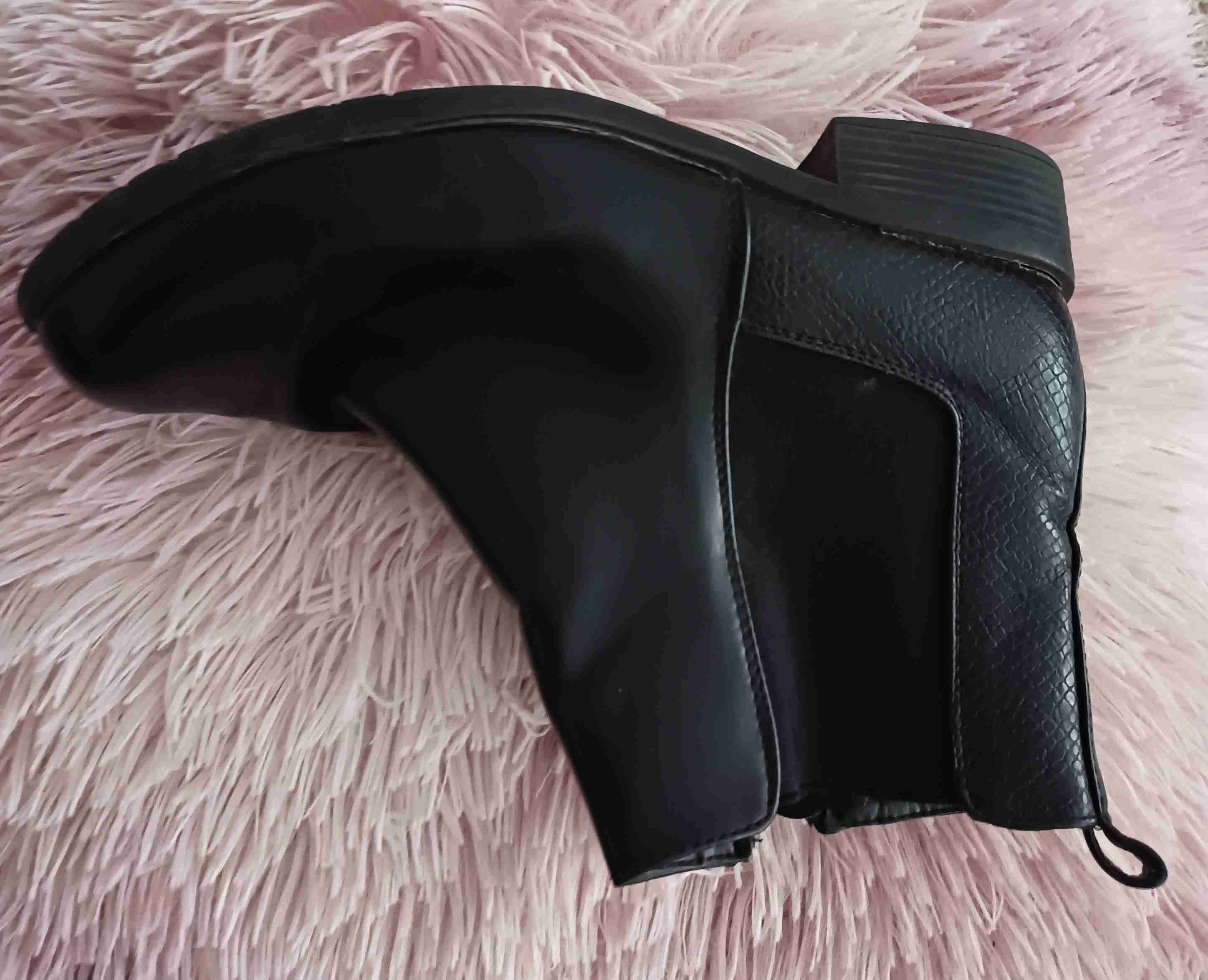 Botines negros de cuero - miniatura 4