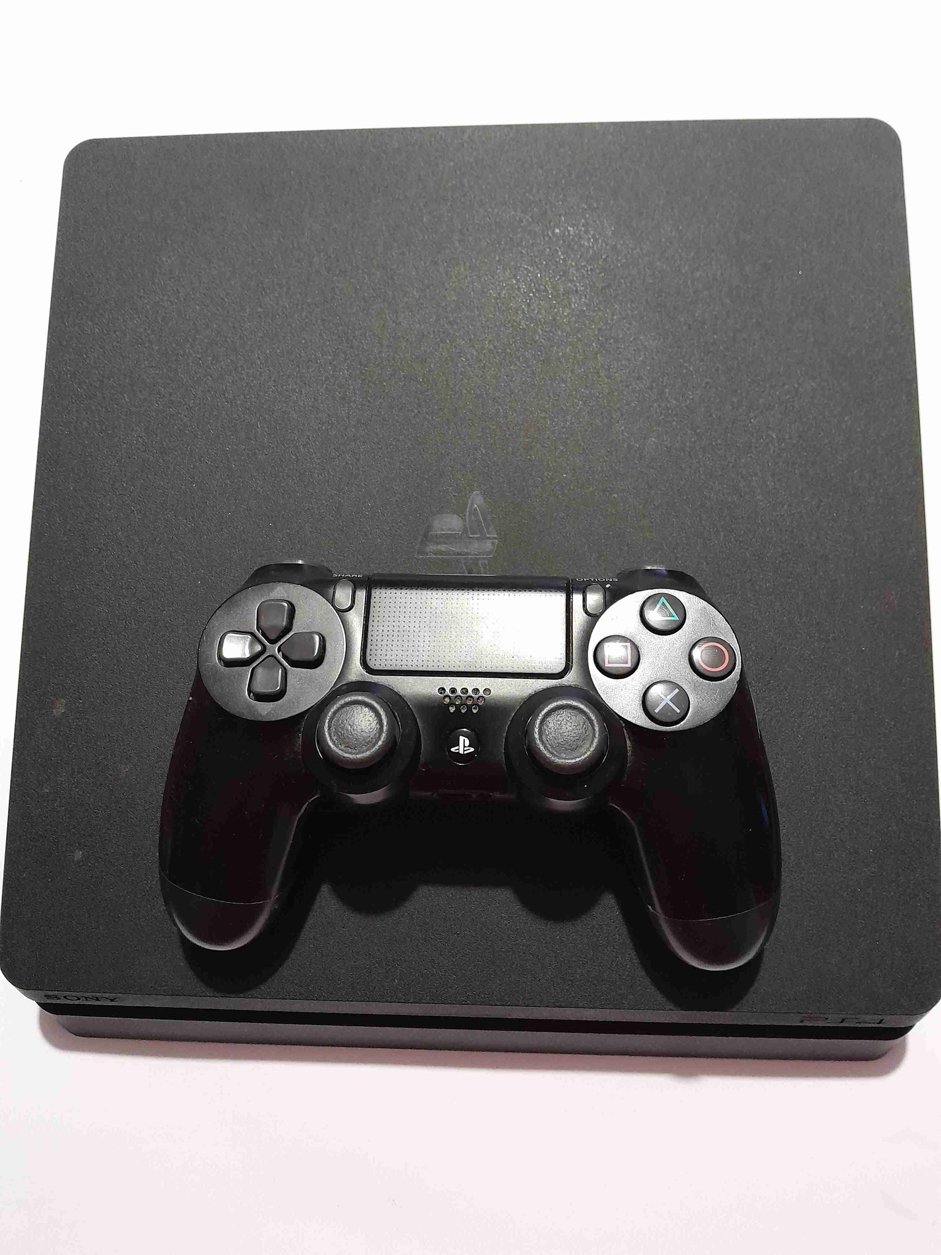 PlayStation 4 Slim 800gb con control + 2 juegos - miniatura 1