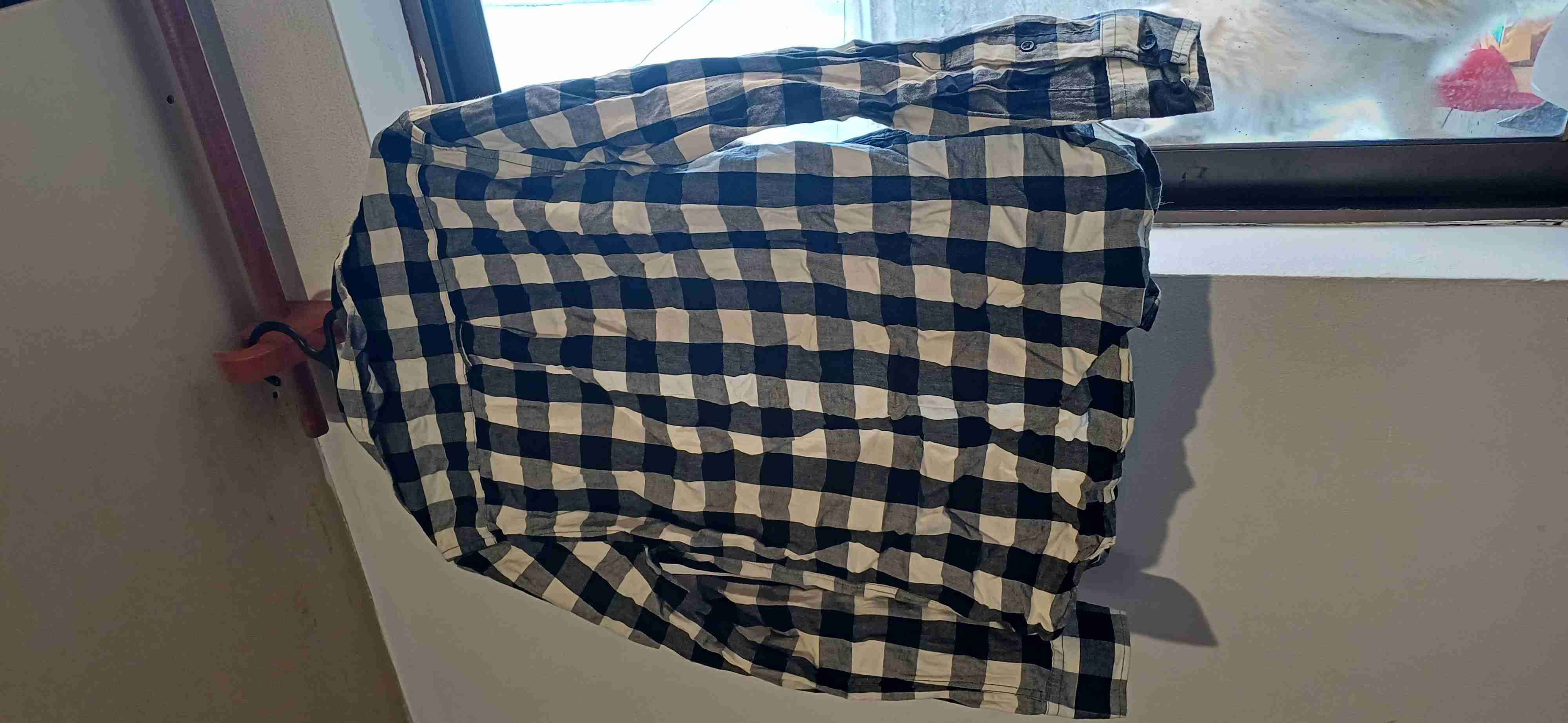 Camisa a cuadros blanco y negro - miniatura 2