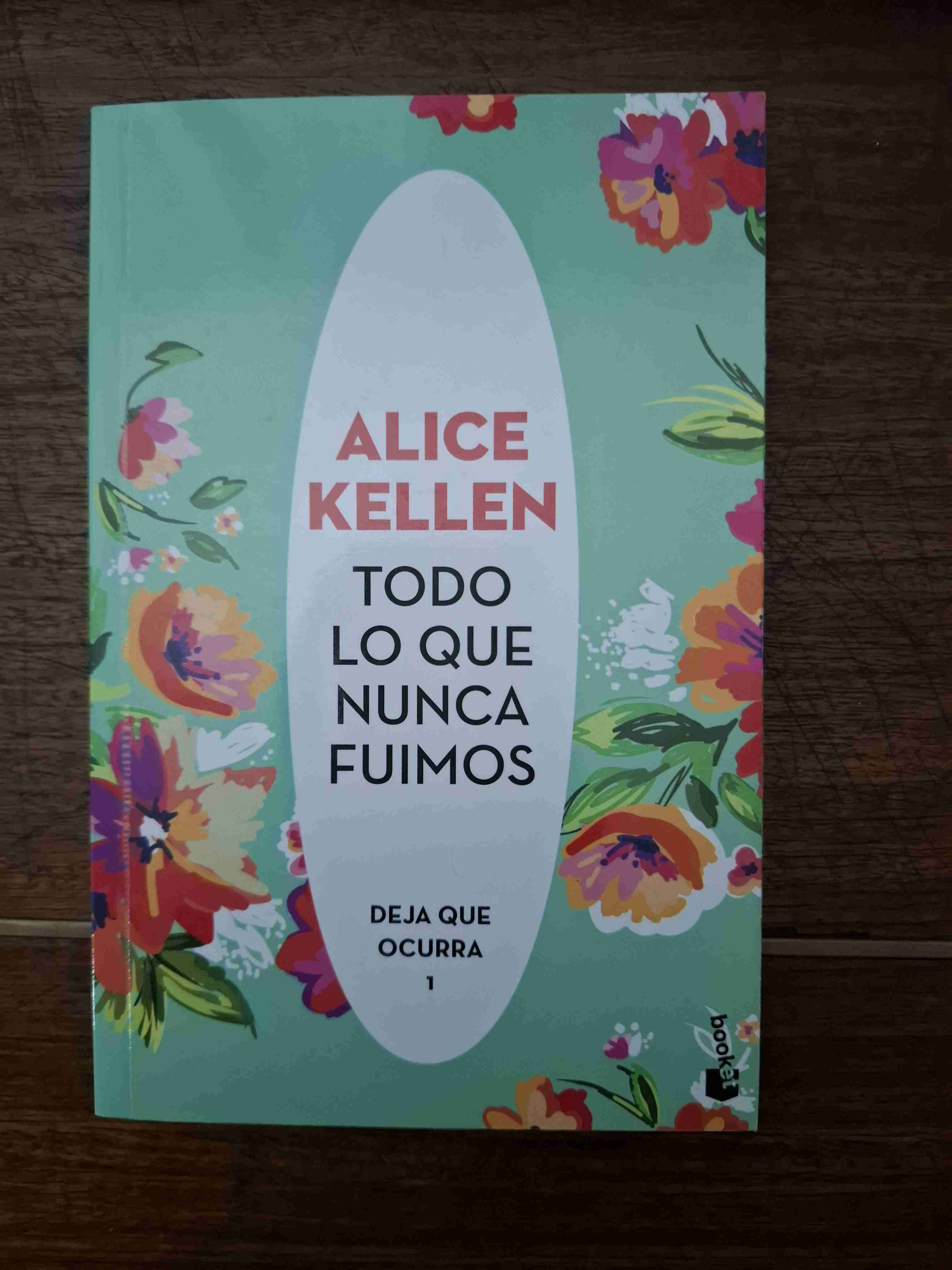 Libro 'Todo lo que nunca fuimos' - miniatura 1