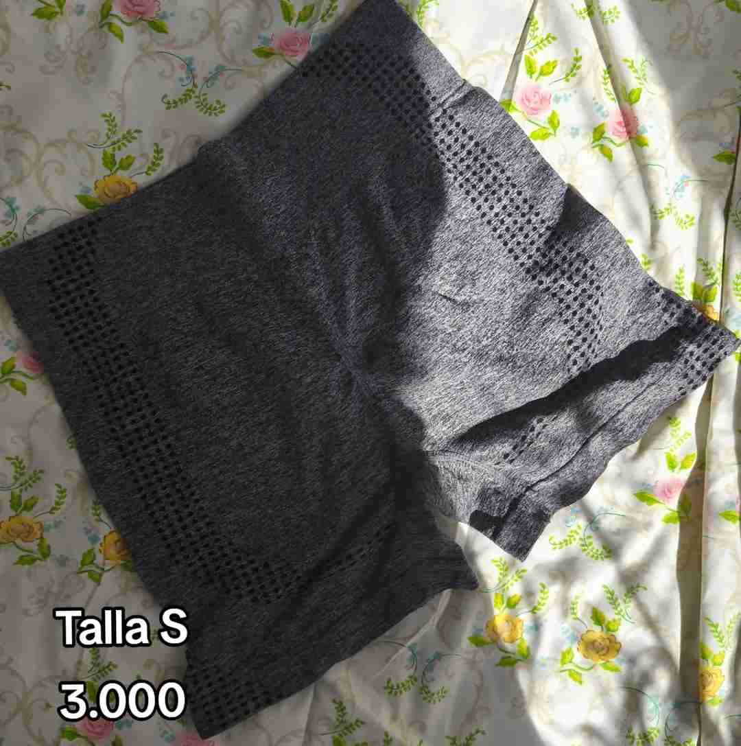 Short gris deportivo mujer