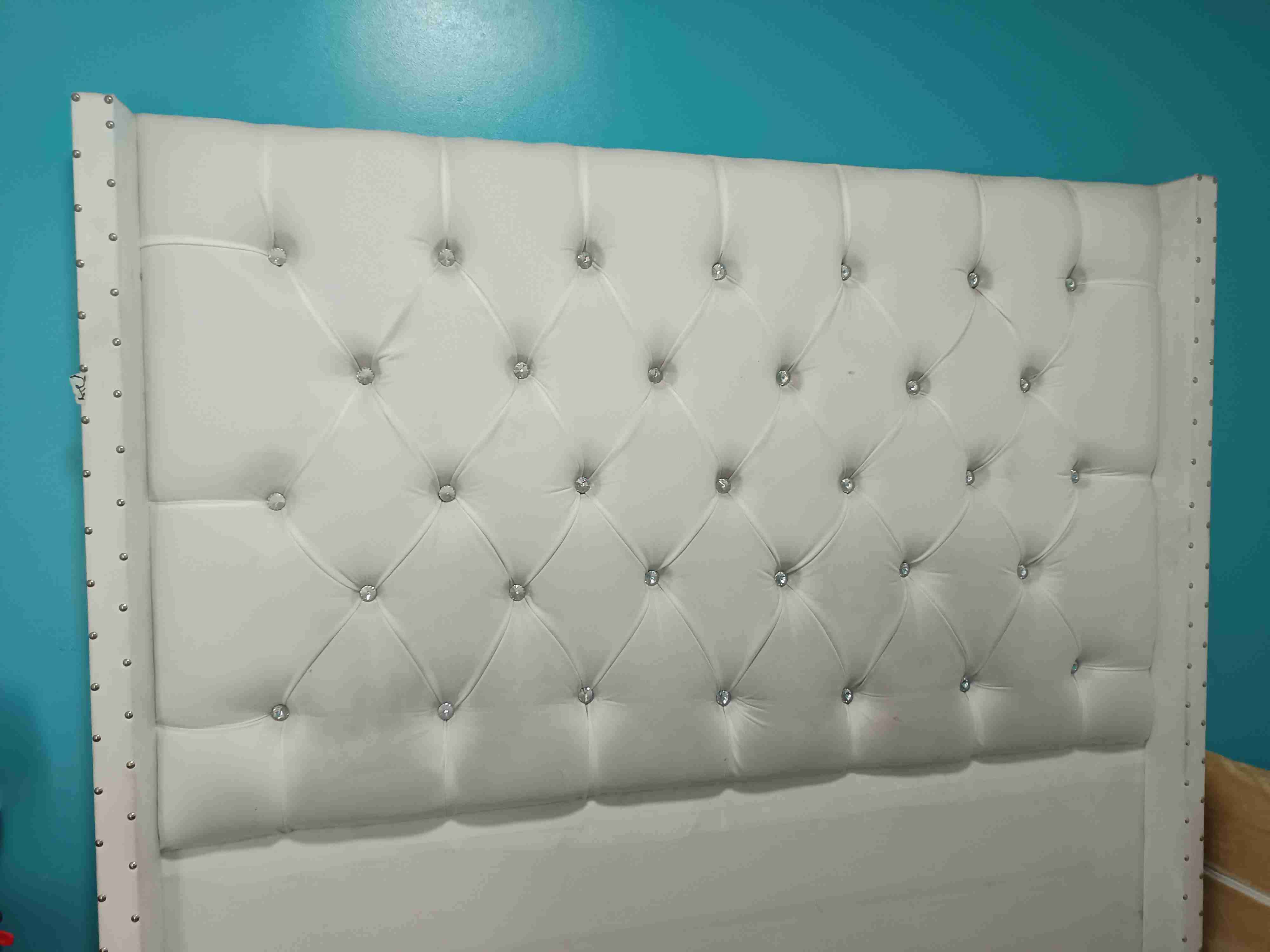 Cabecero capitoné blanco - miniatura 2