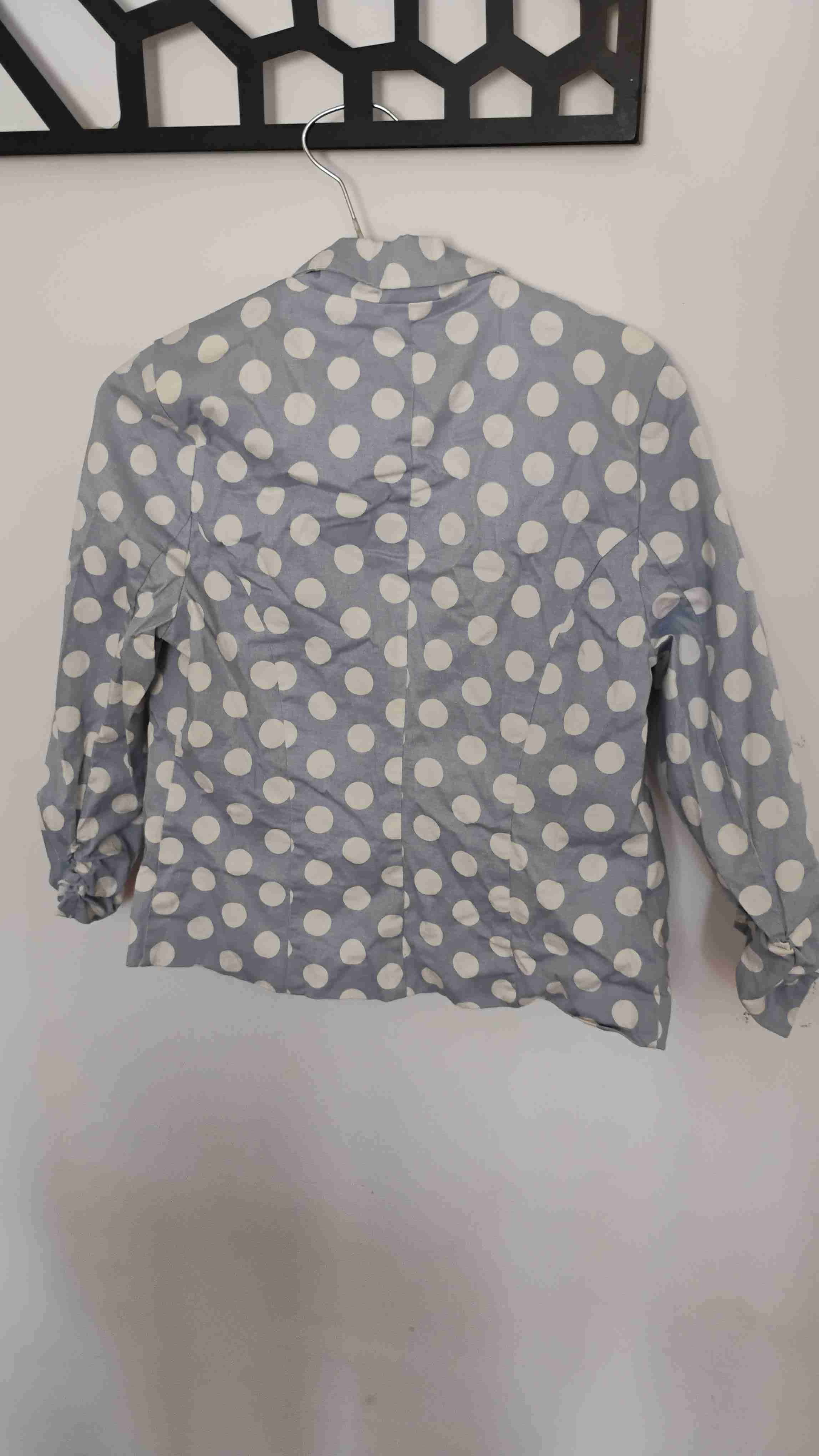 Chaqueta celeste con lunares - miniatura 2