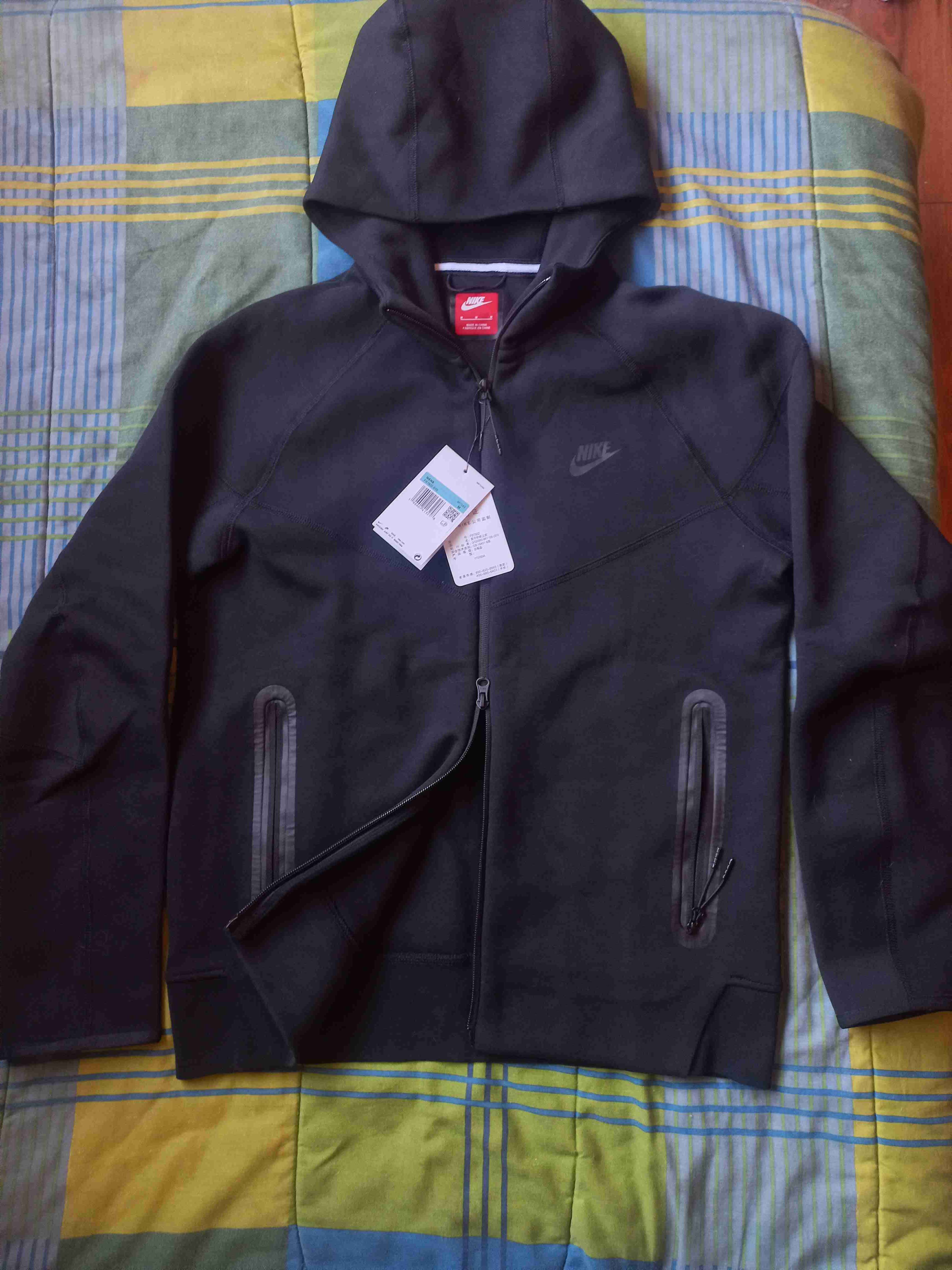 Nike tech negro old gen - miniatura 2