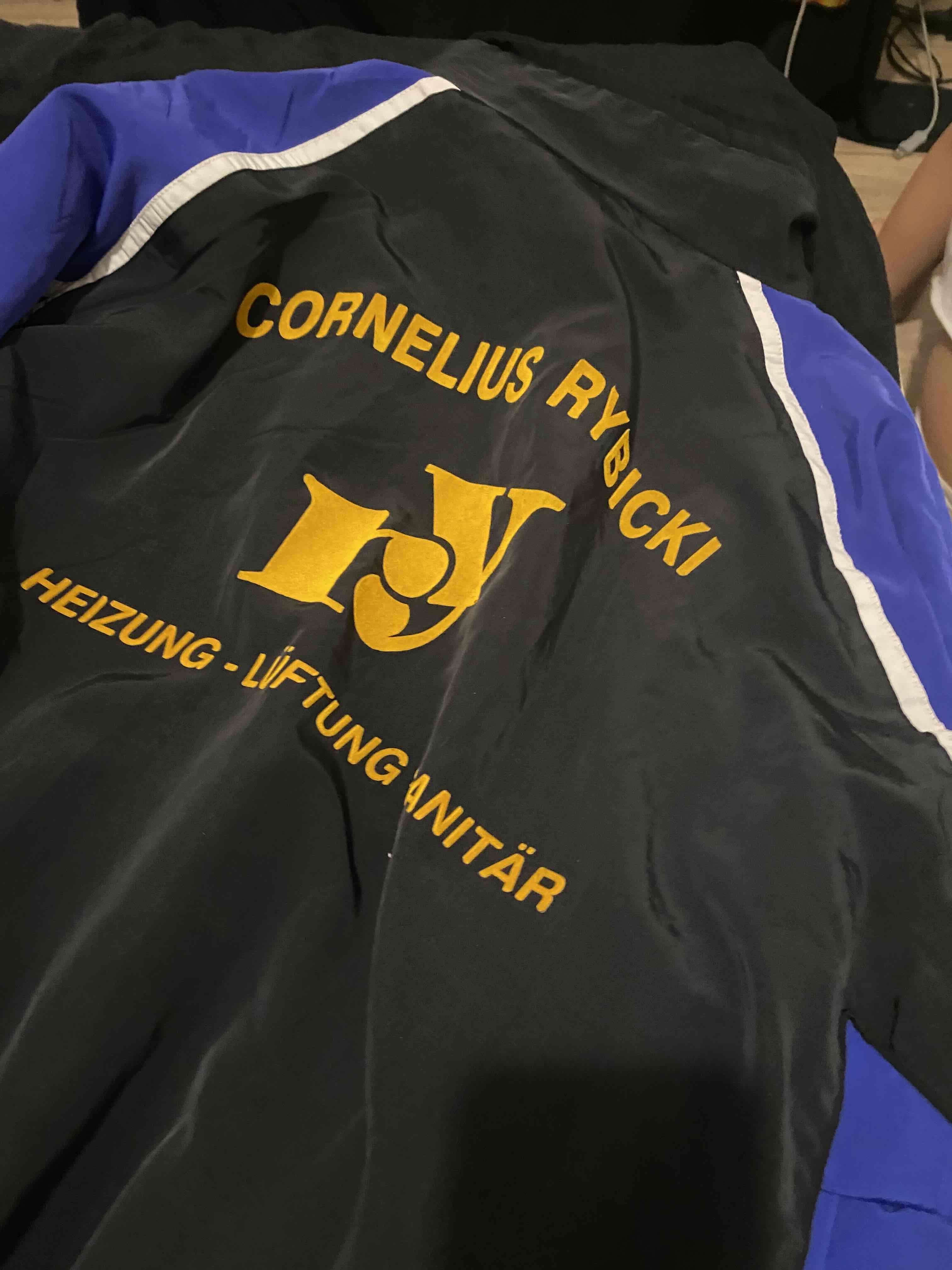 Chaqueta deportiva azul y negra - miniatura 3