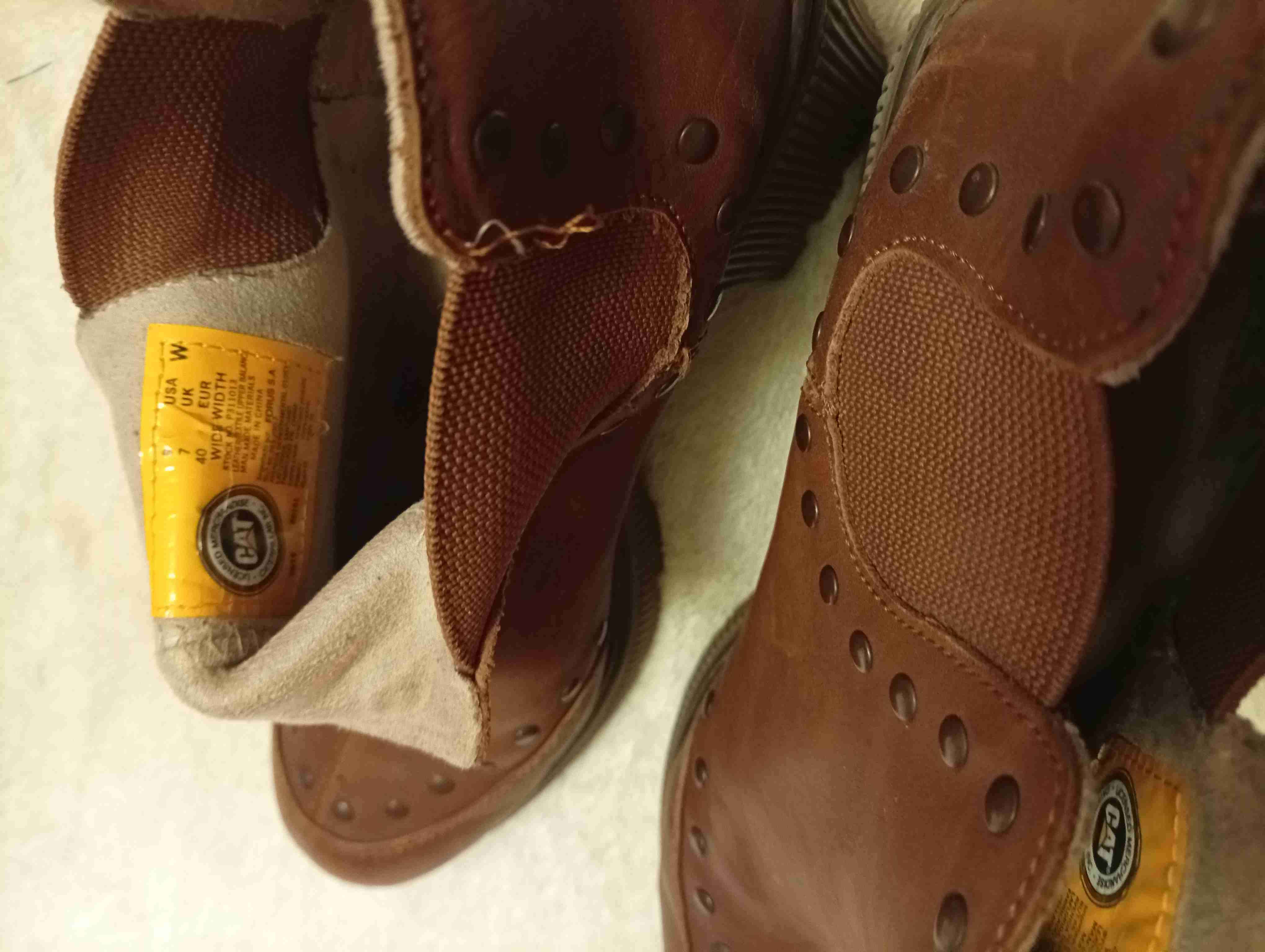 Botines café cat con plataforma - miniatura 2