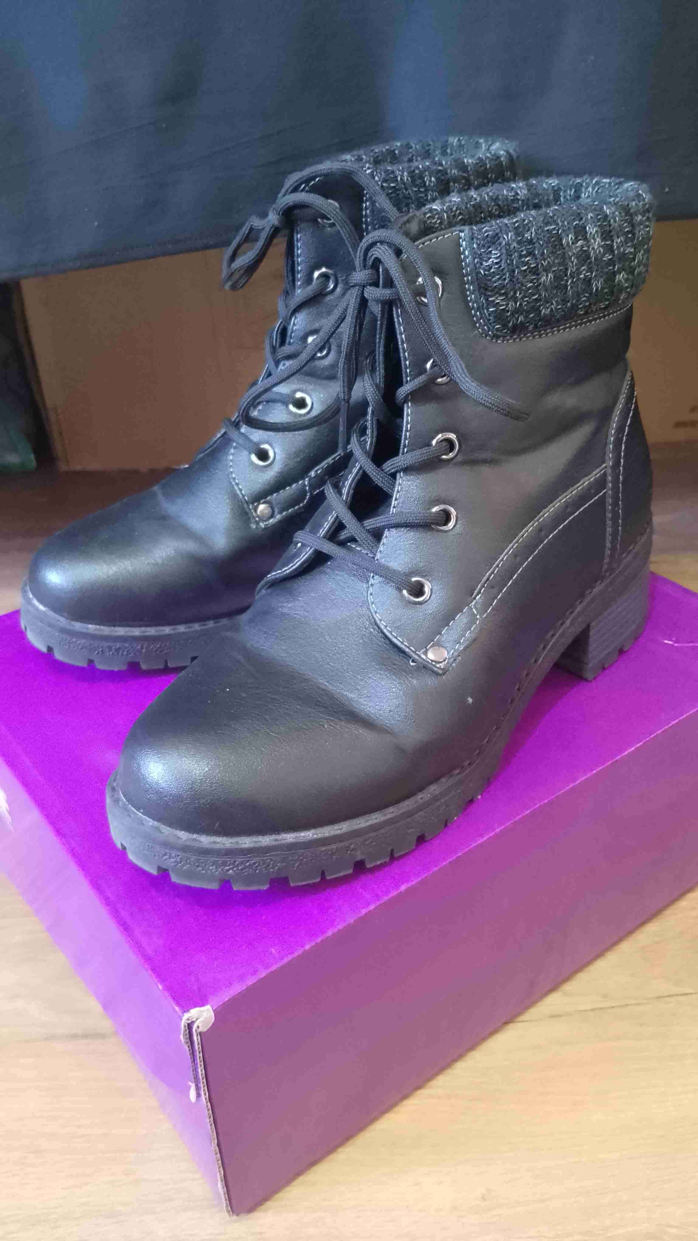 Botines negros con forro - miniatura 3