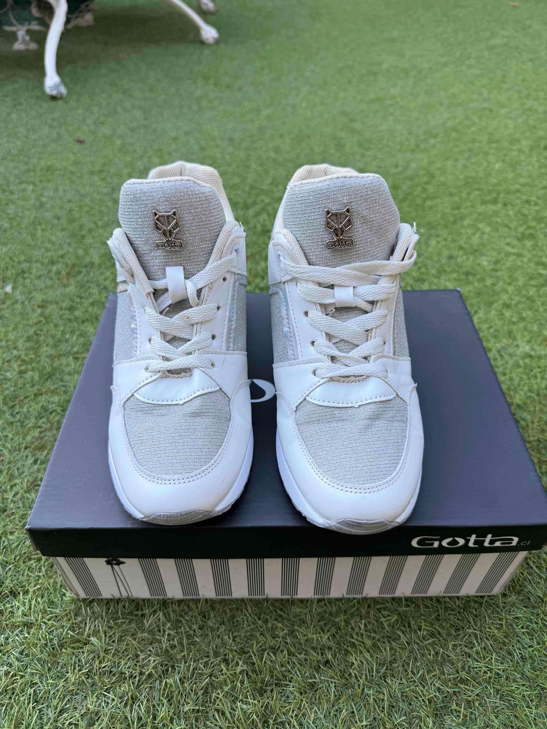 Zapatillas Blancas Gotta - miniatura 2