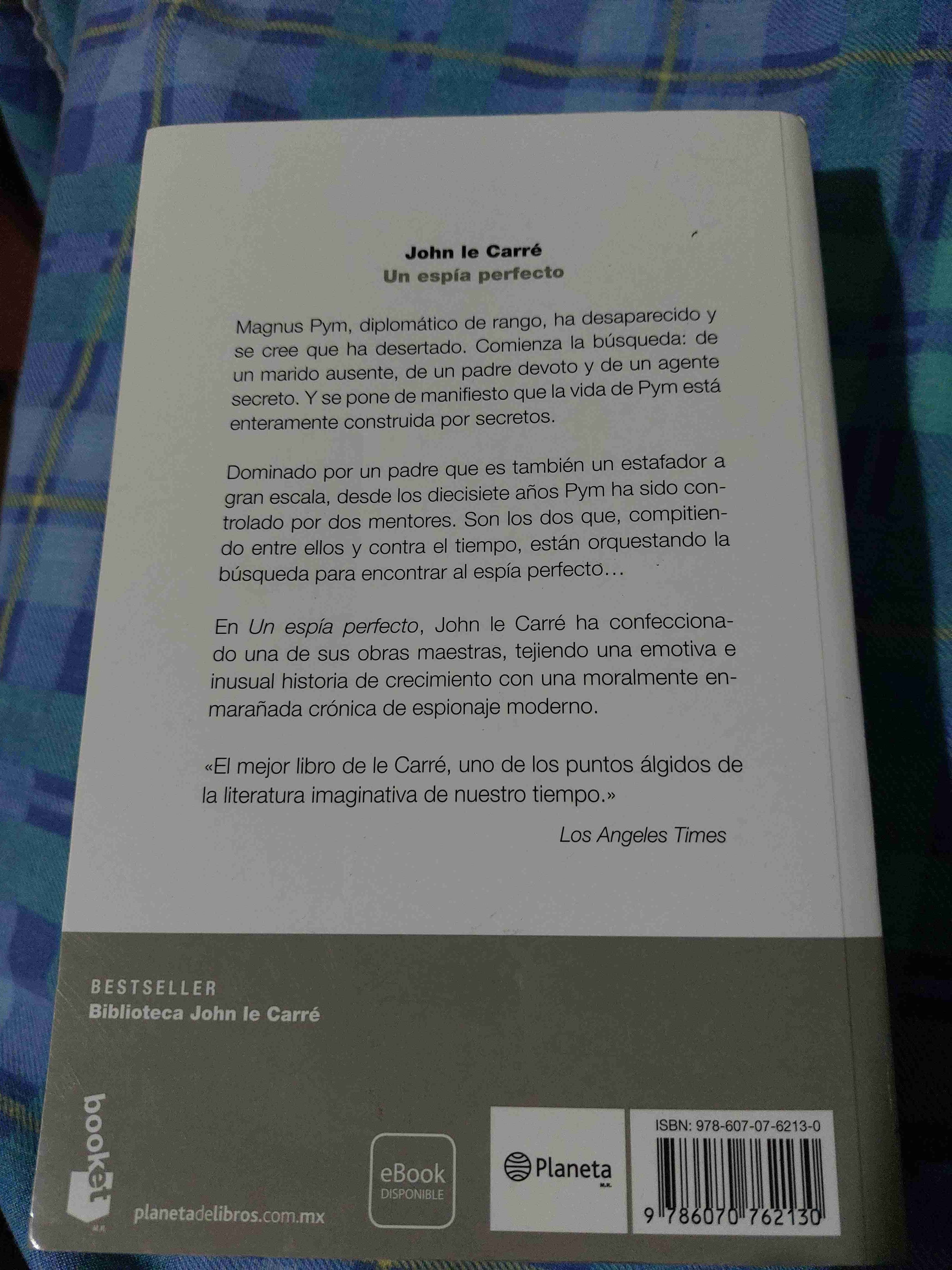 Libro 'Un espía perfecto' de John le Carré - miniatura 2
