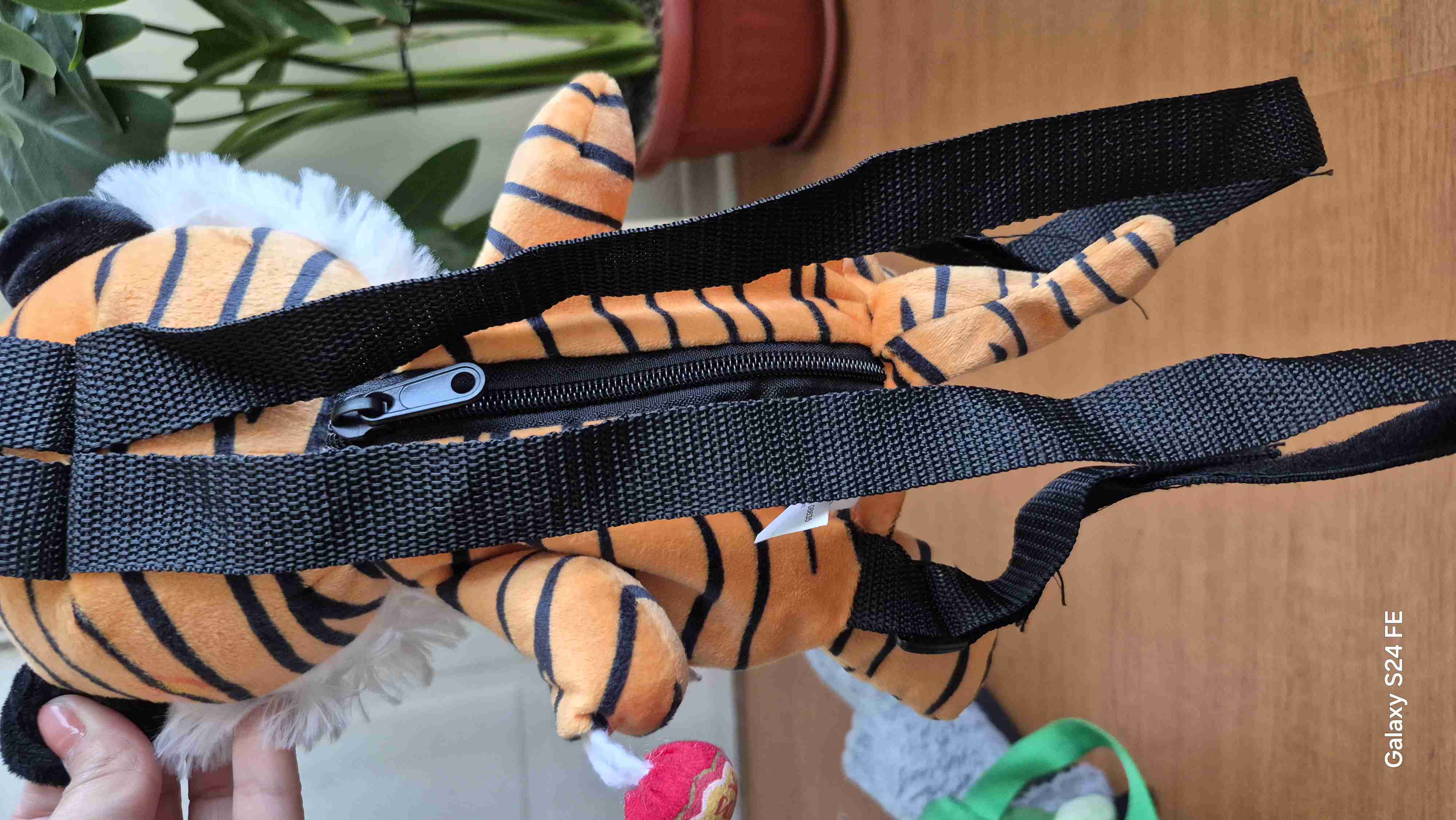 Juguete de peluche arlequín colorido - miniatura 3