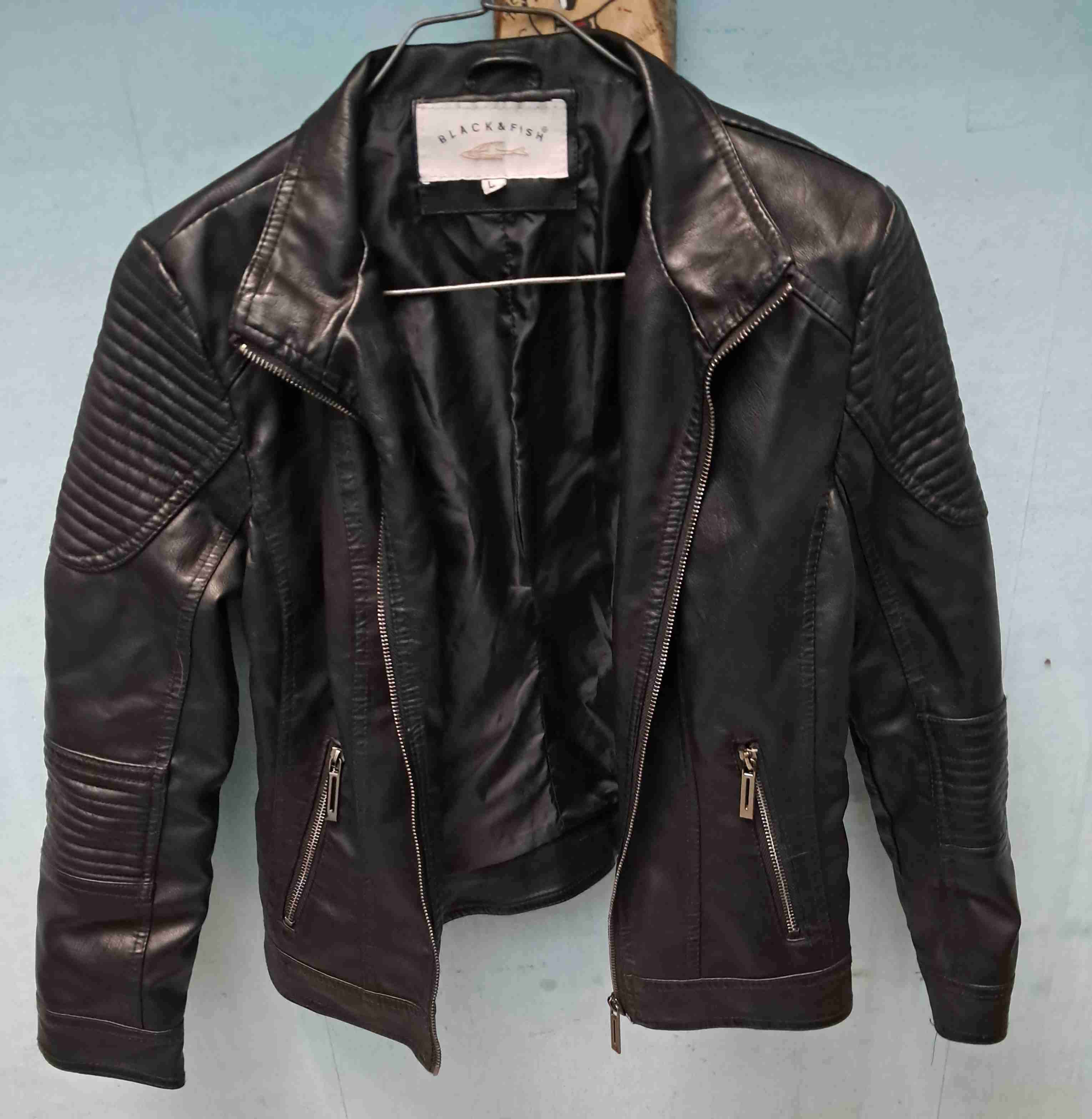 Chaqueta cuero  sintetico negra - miniatura 2