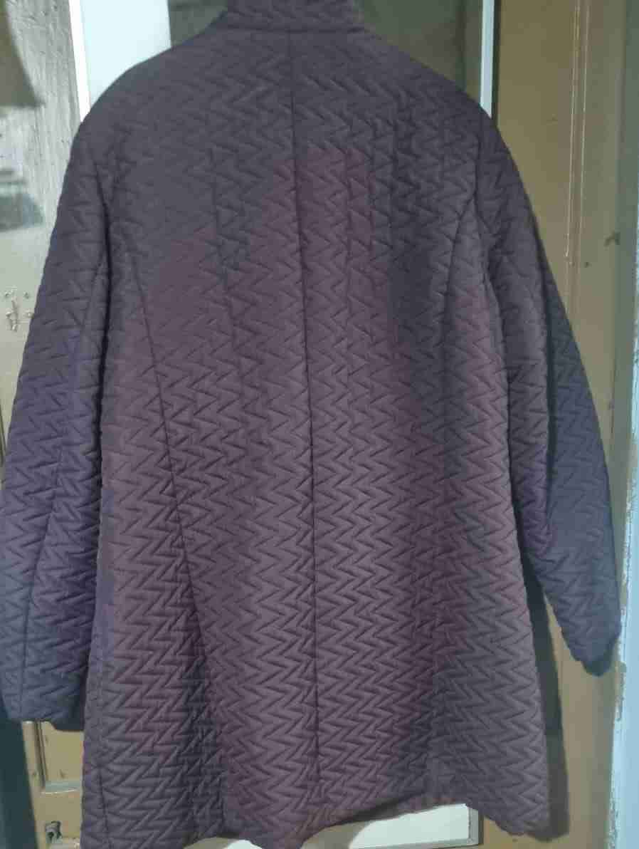 Abrigo matelasseado morado - miniatura 2