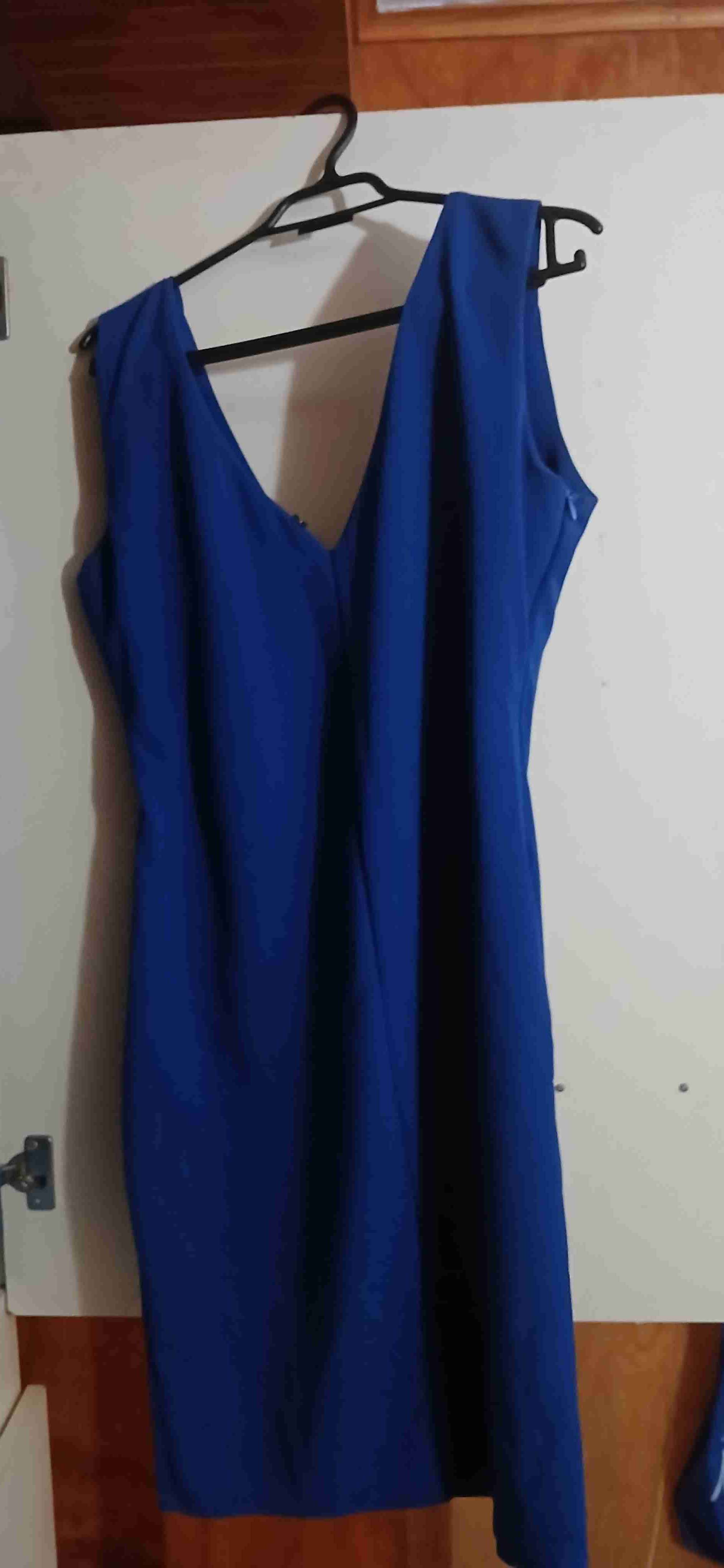 Vestido negro,blanco floral y azul - miniatura 4