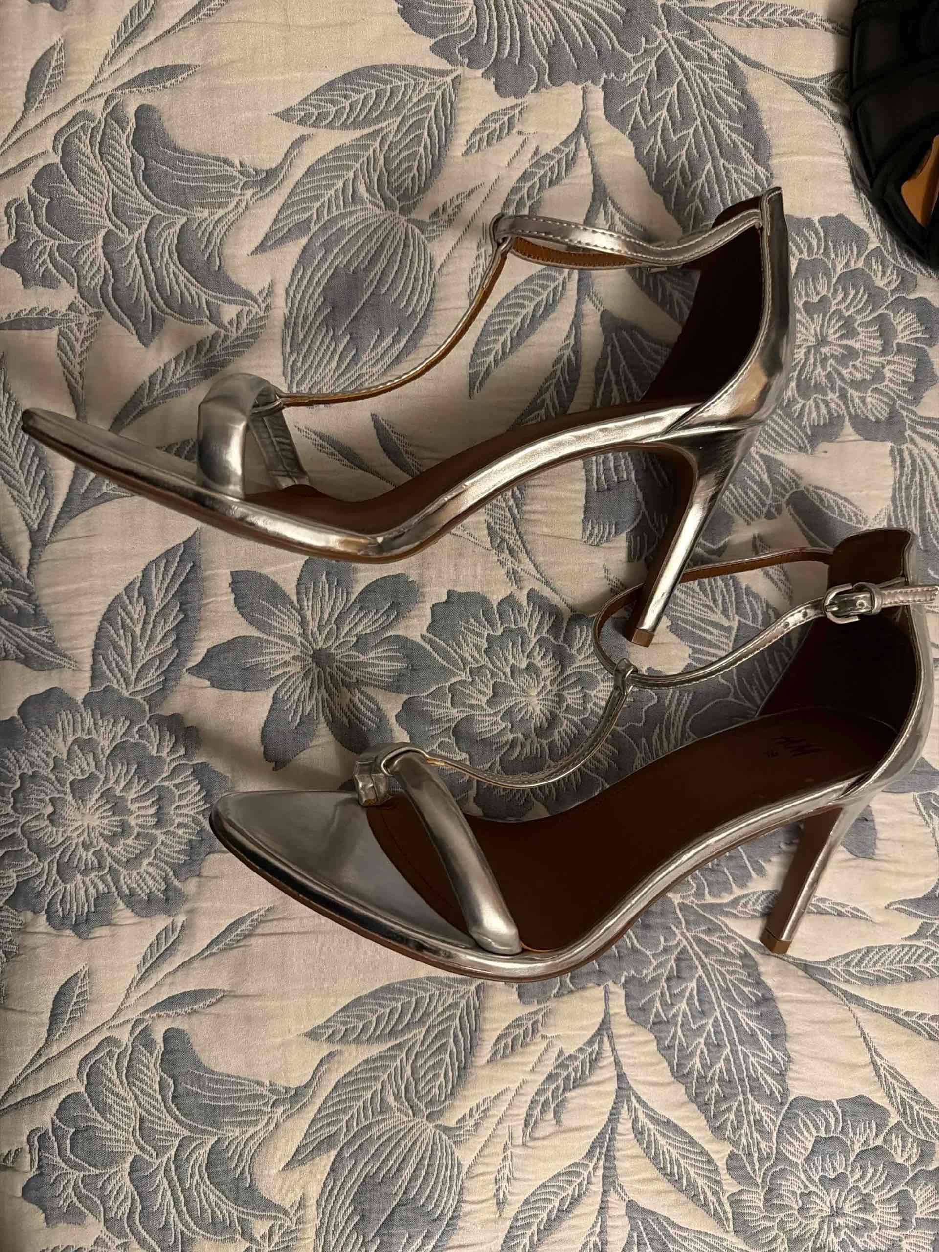 Lote de zapatos de mujer variados - miniatura 3