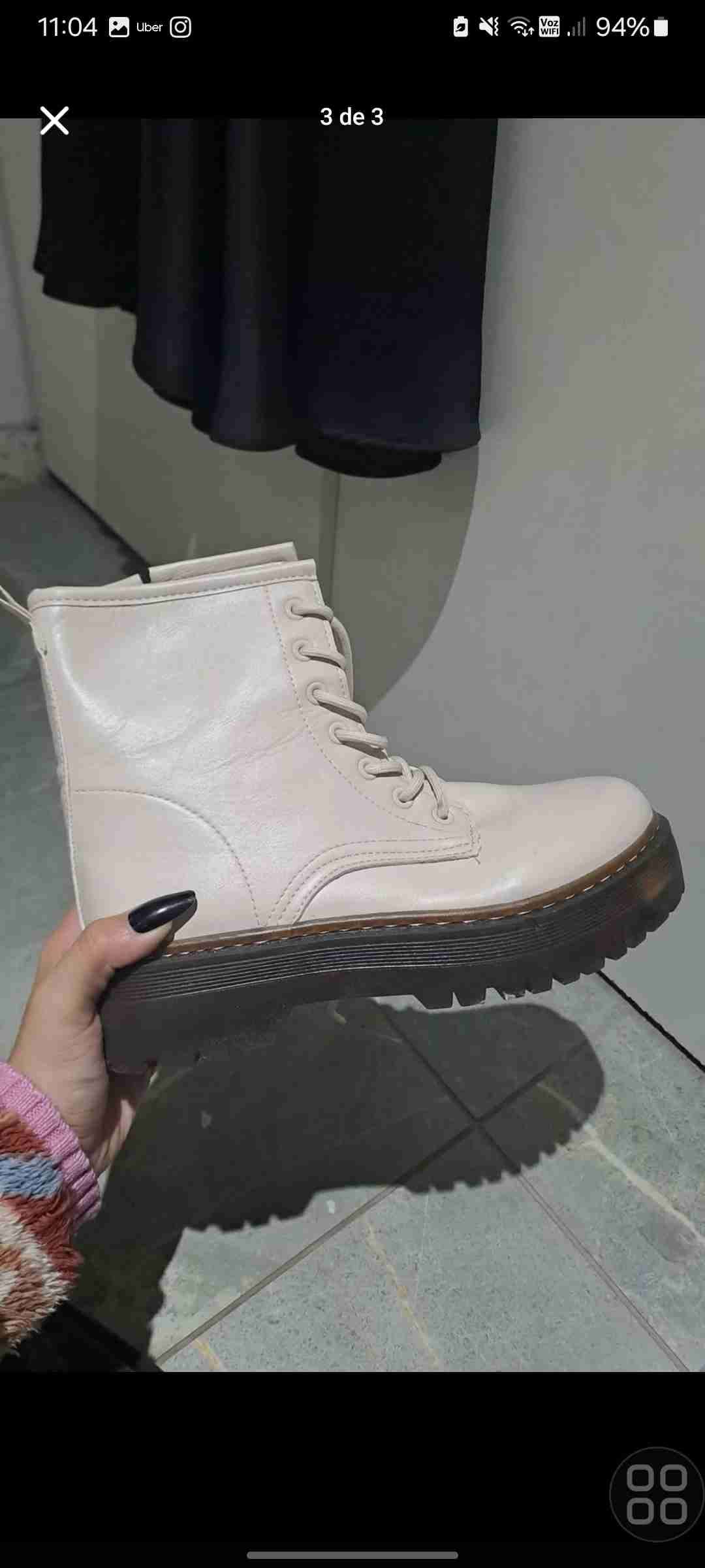 Botas y zapatilla - miniatura 1