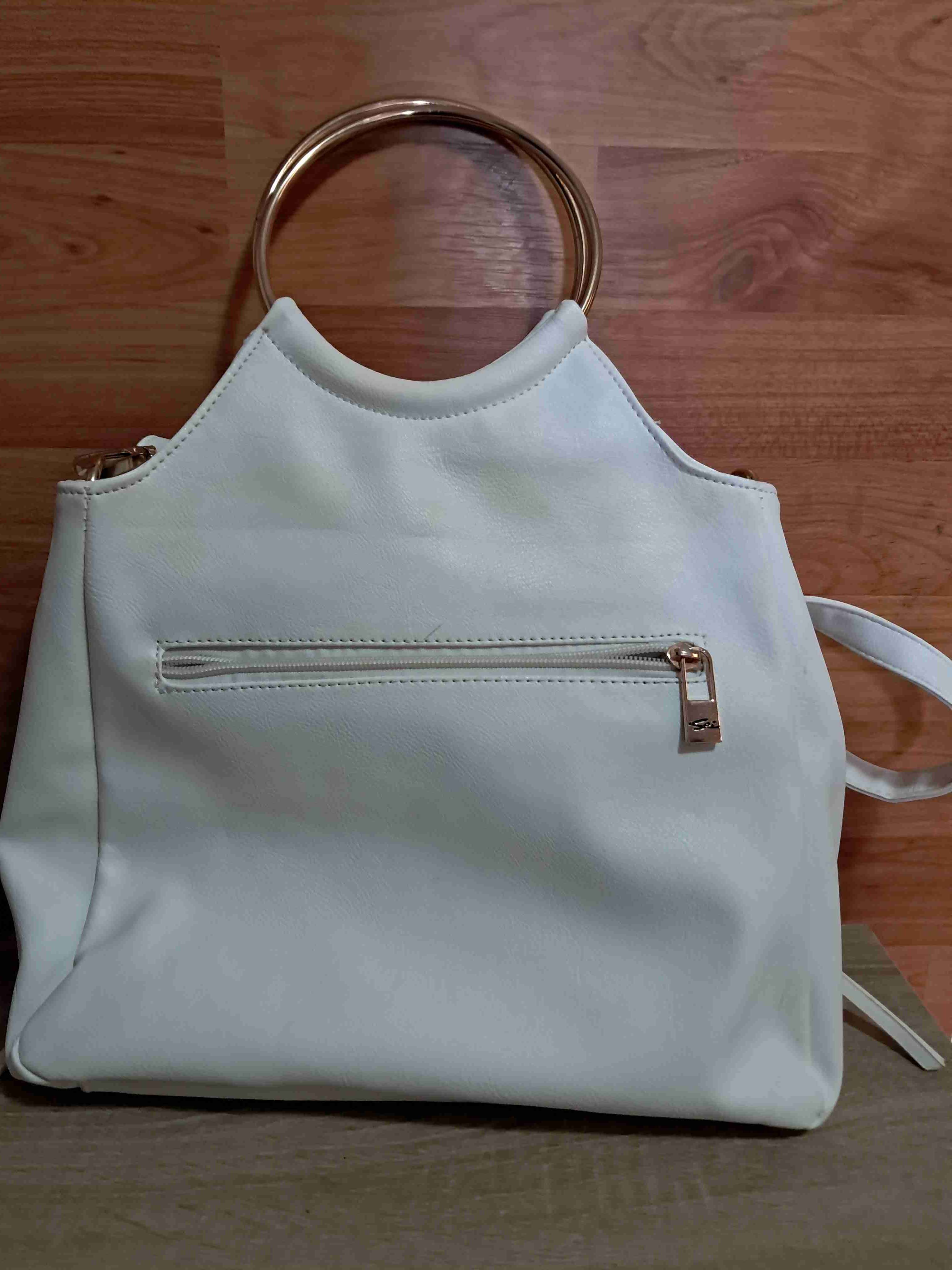 Cartera blanca con asa metálica - miniatura 2