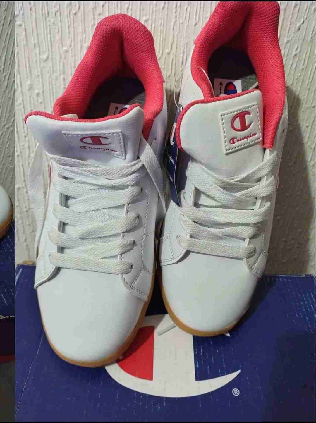 Zapatillas blancas con interior rojo - miniatura 6