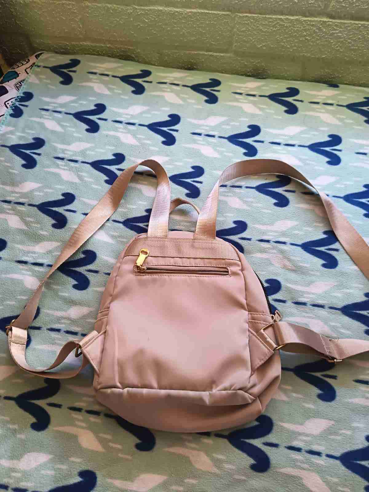 Mochila rosa palido acolchada - miniatura 2