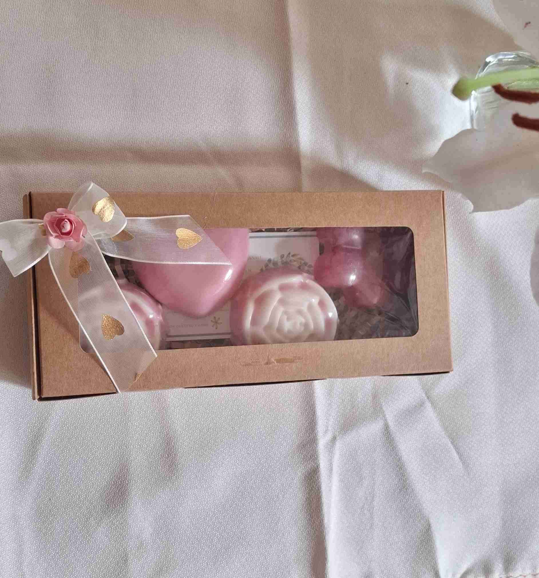 Jabones artesanales de diseño floral - miniatura 2