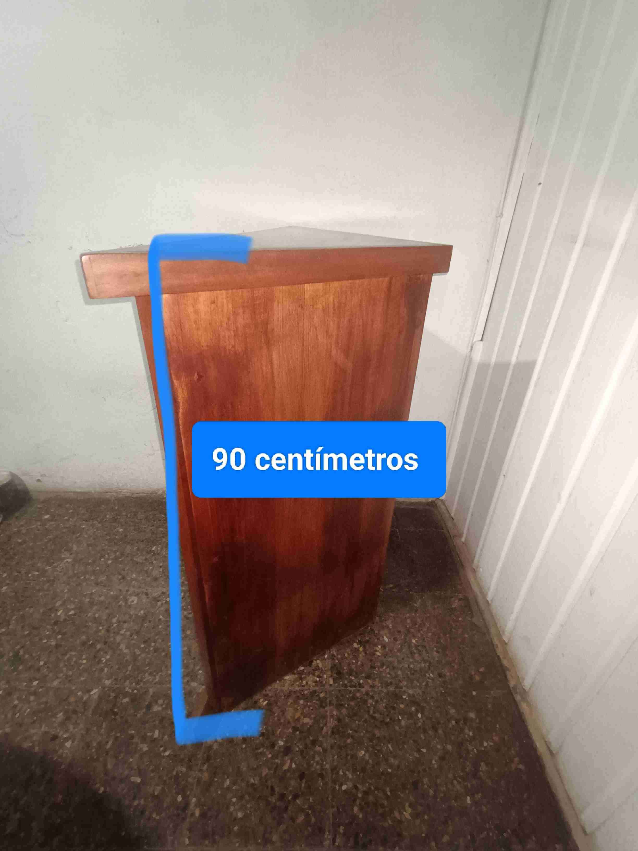 Esquinero de madera con puertas - miniatura 4