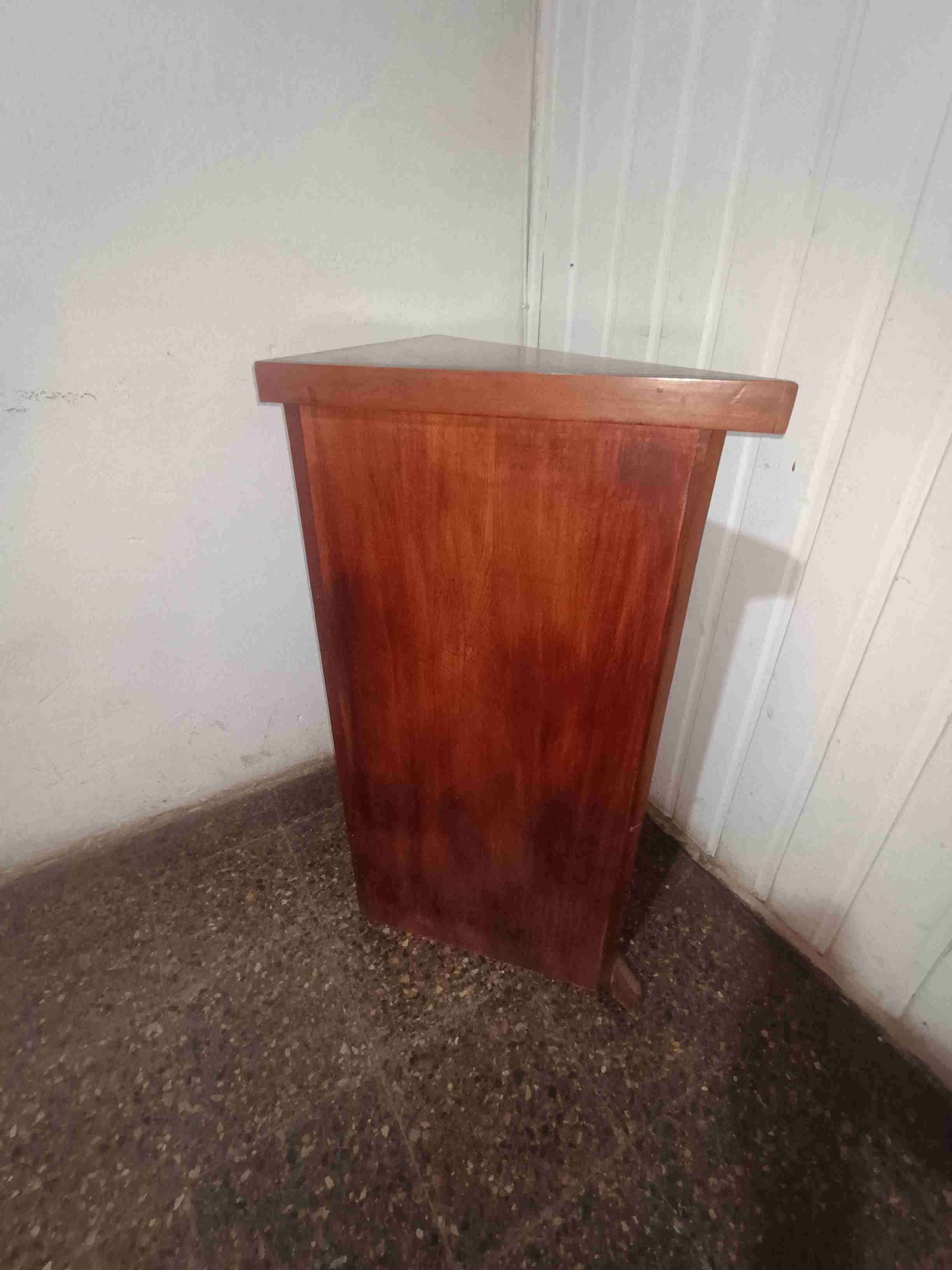 Esquinero de madera con puertas - miniatura 5