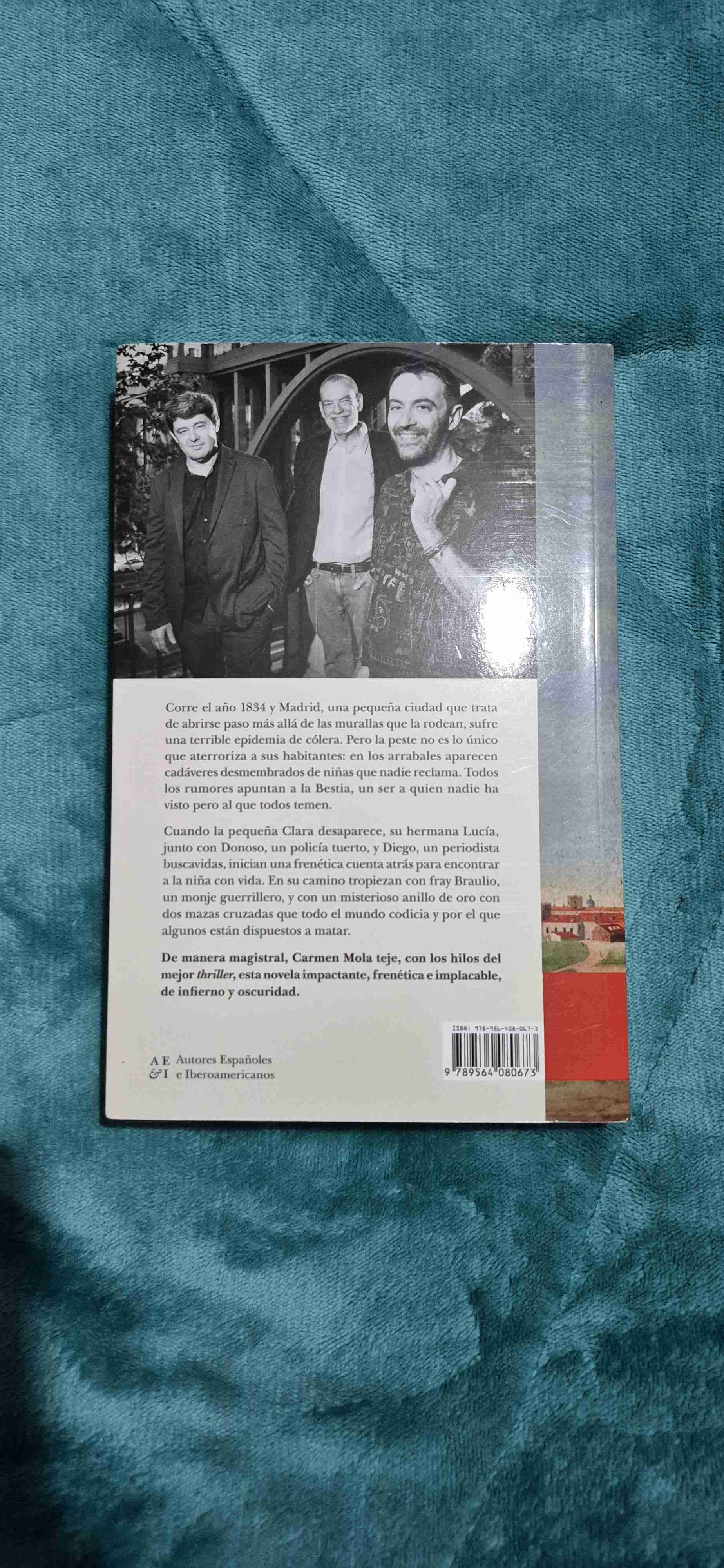 Libro 'La Bestia' Carmen Mola - miniatura 2