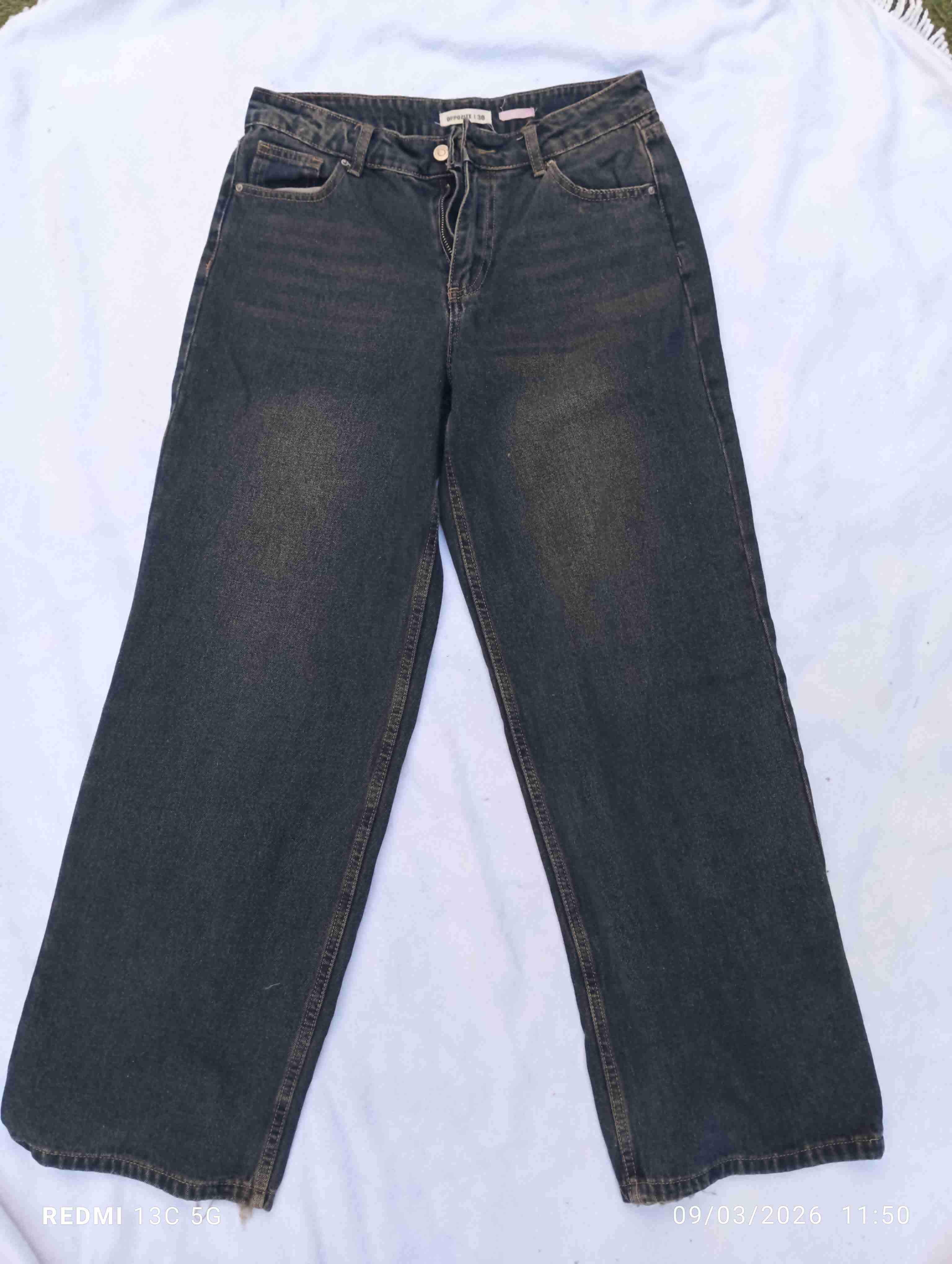 Pantalones negros con detalles en cuero - miniatura 6