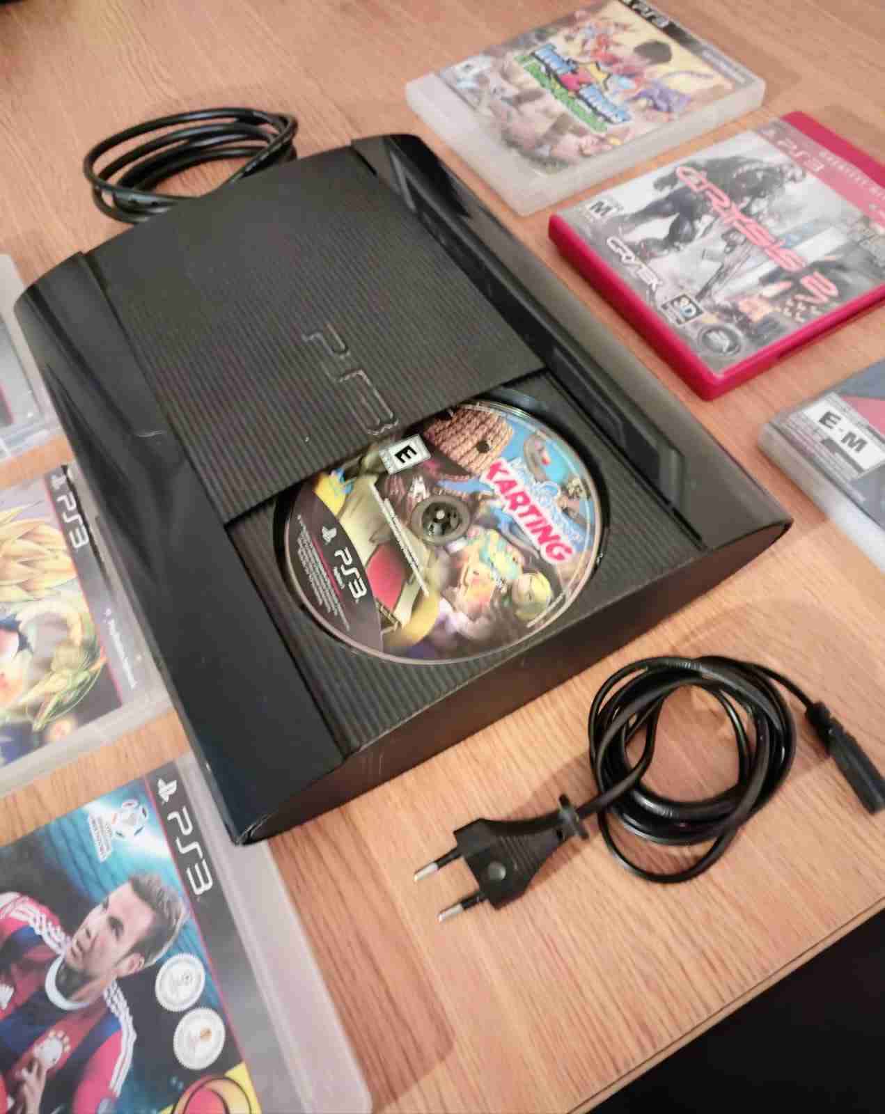 PS3 con 7 juegos incluidos - miniatura 2