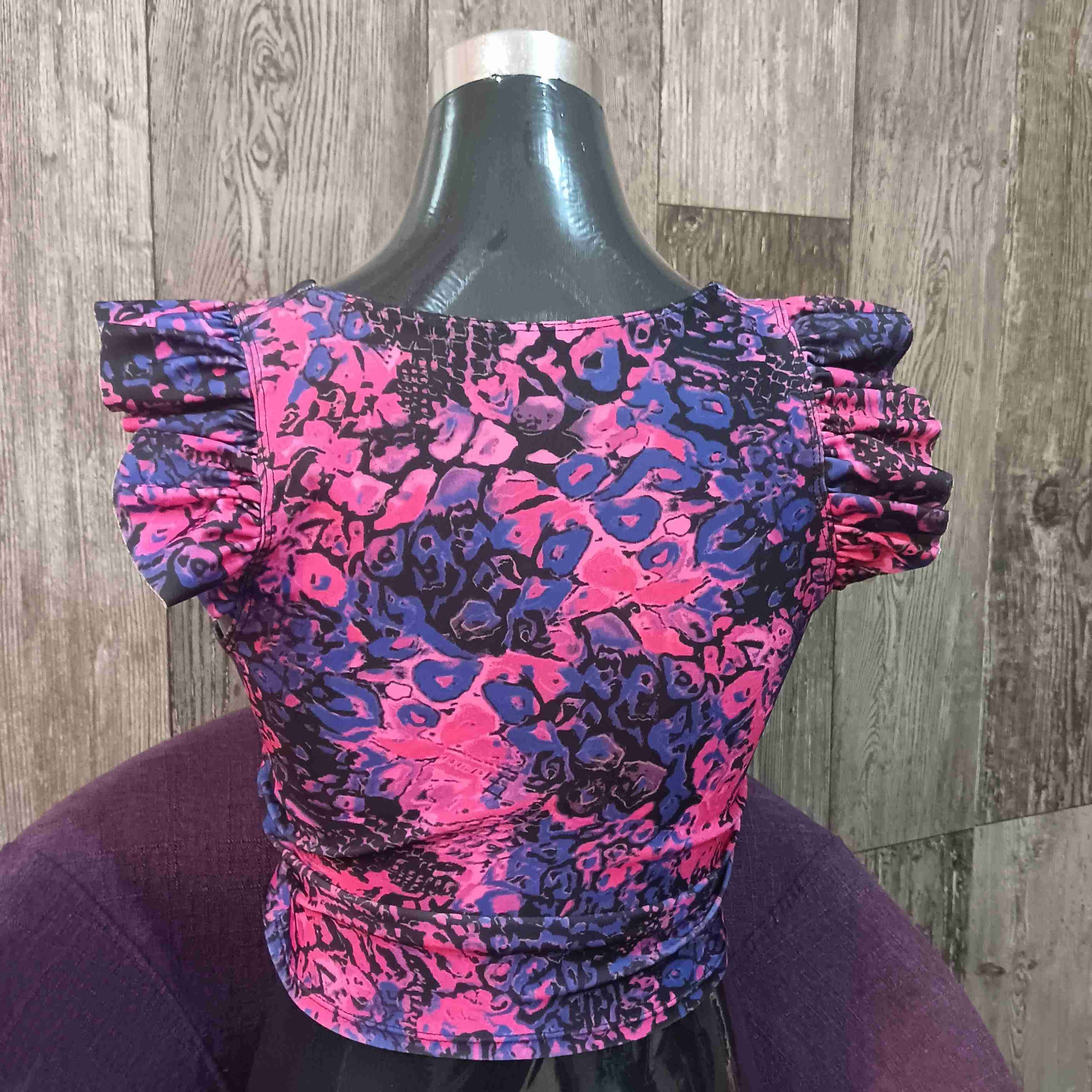 Polera estampada con volantes - miniatura 2