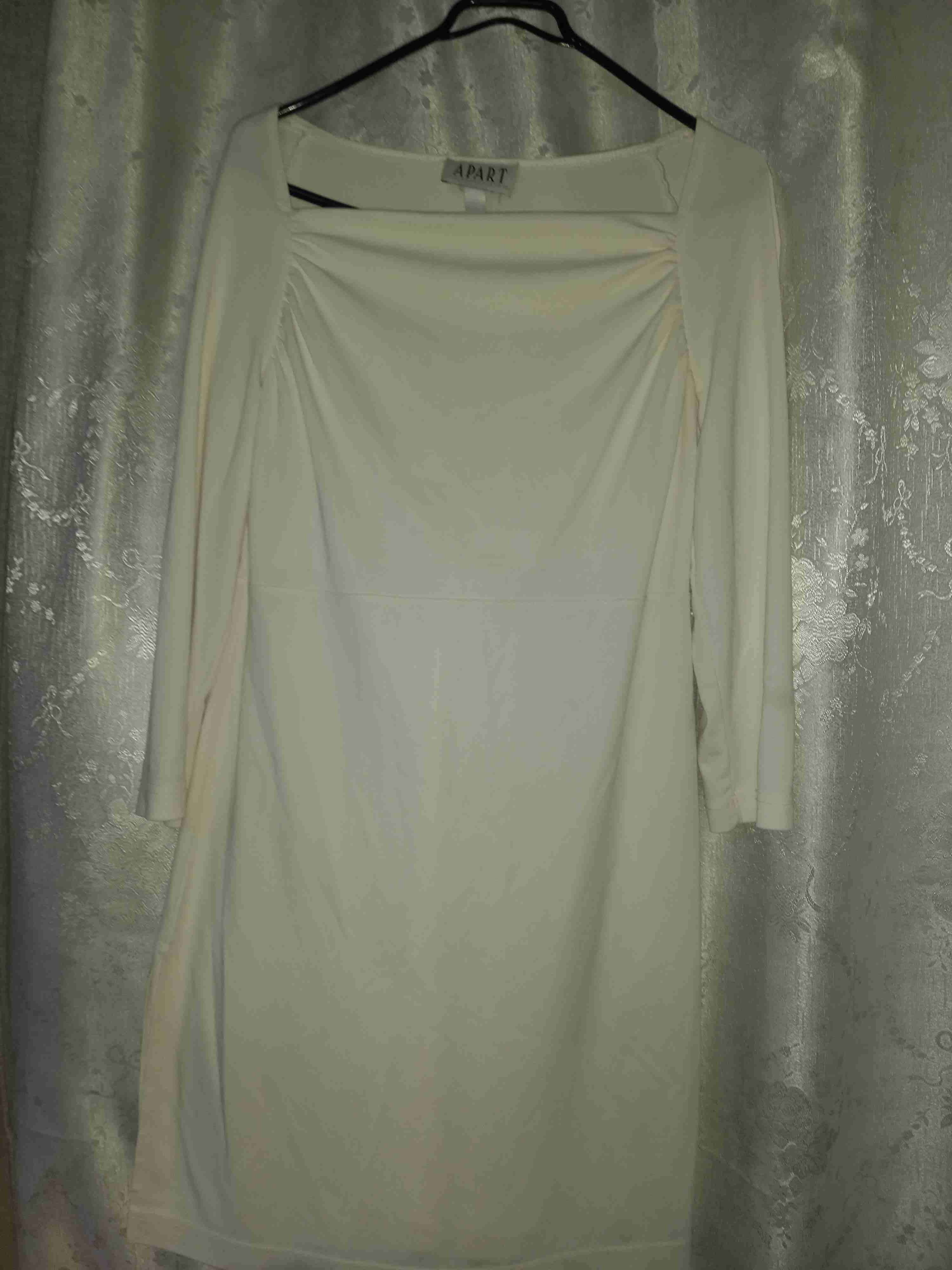 Vestido blanco con mangas