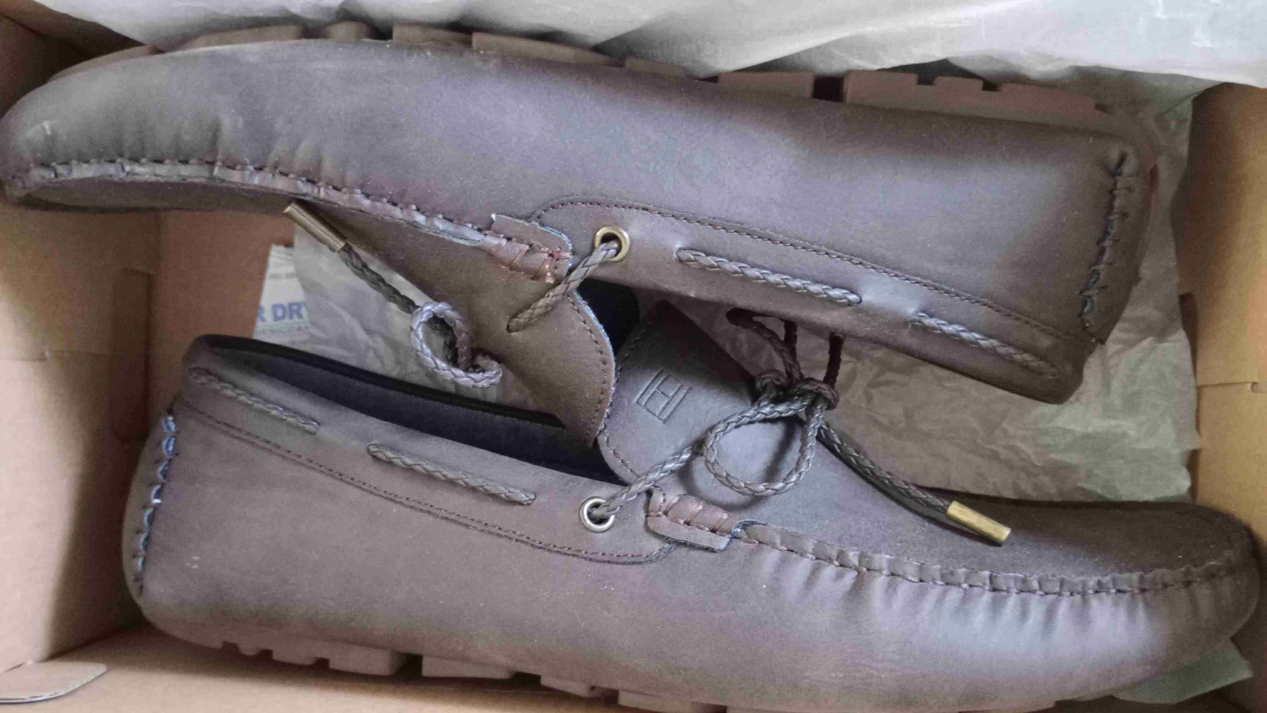 Mocasines café de cuero