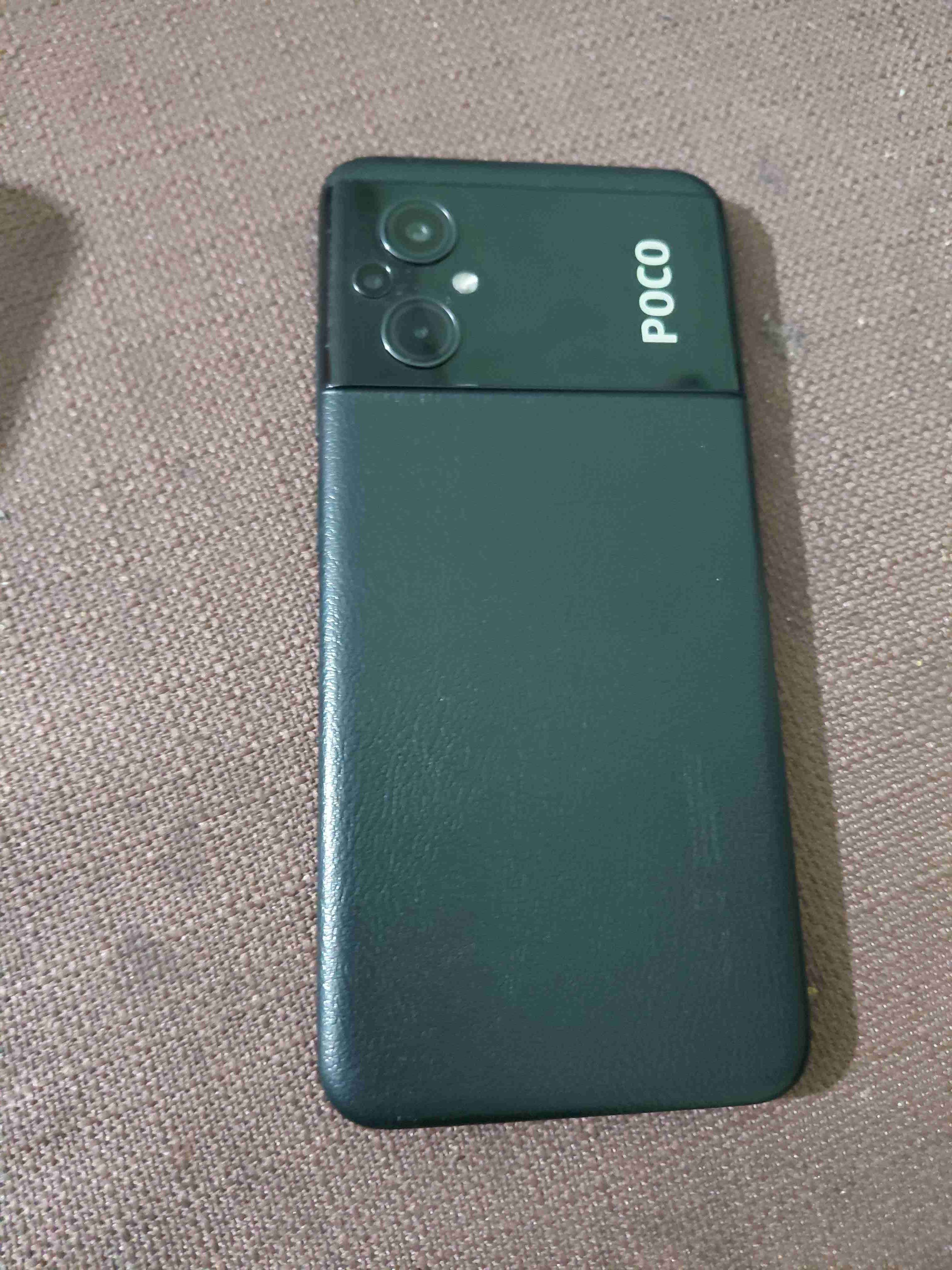 Poco m5 con funda - miniatura 2