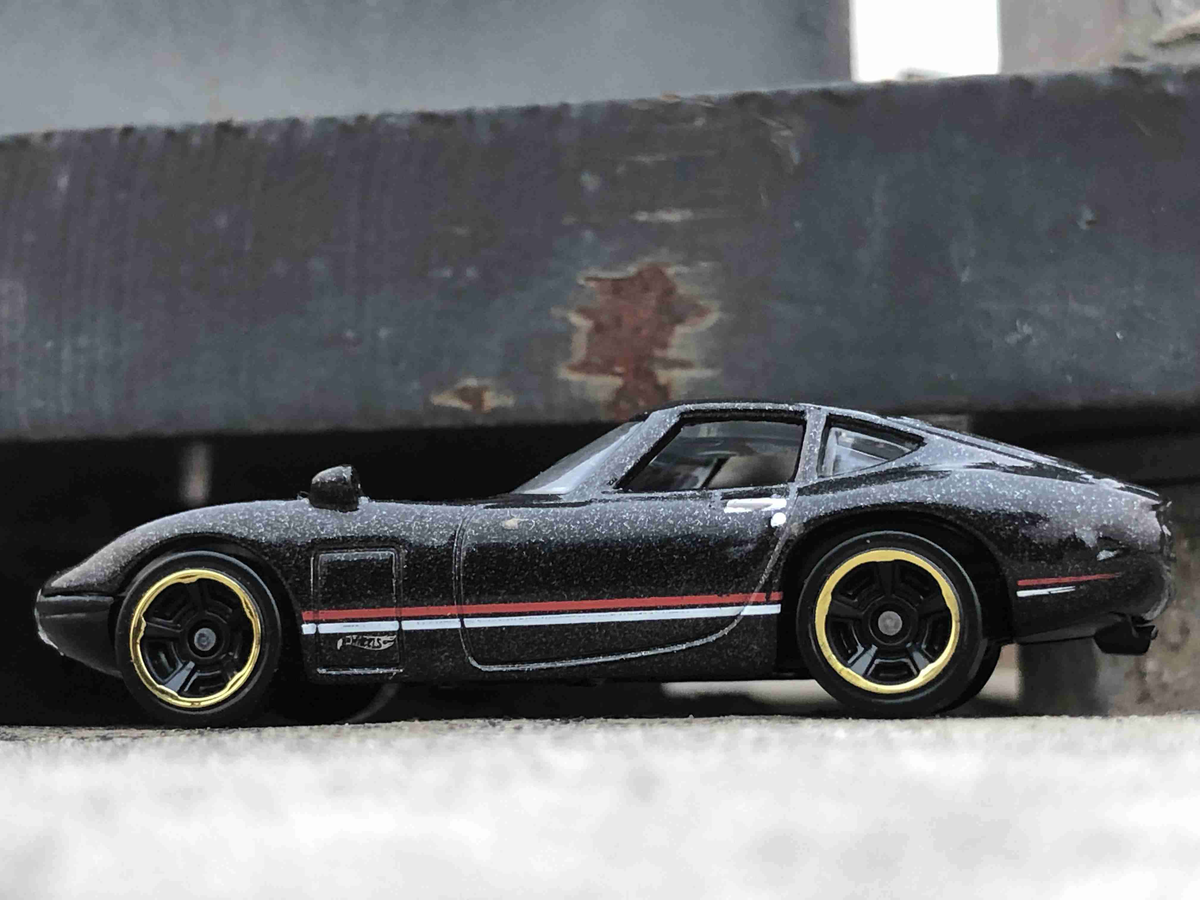 HotWheels Toyota 2000 GT - miniatura 1