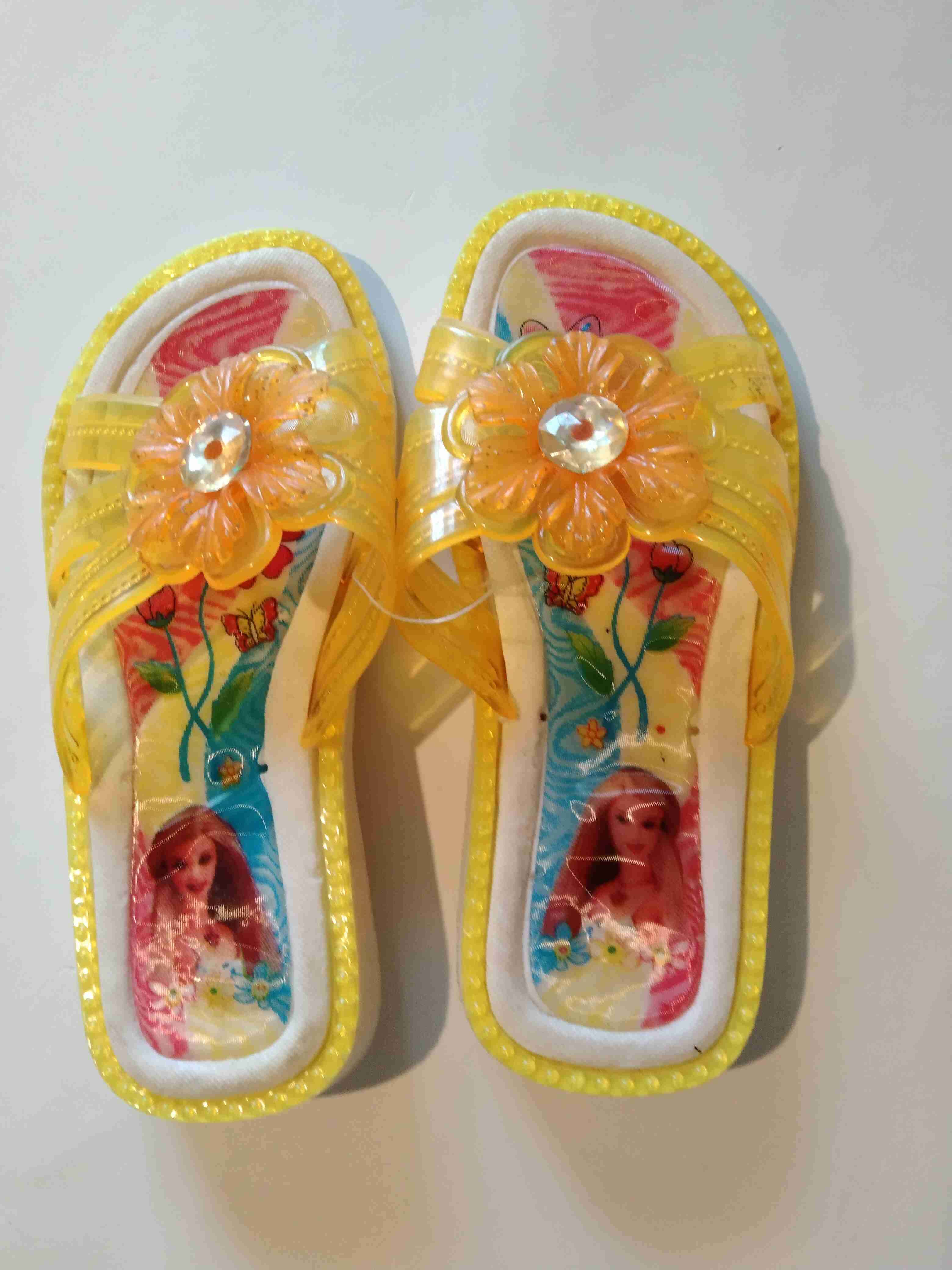 Sandalias de niña N 31 y 33 - miniatura 5