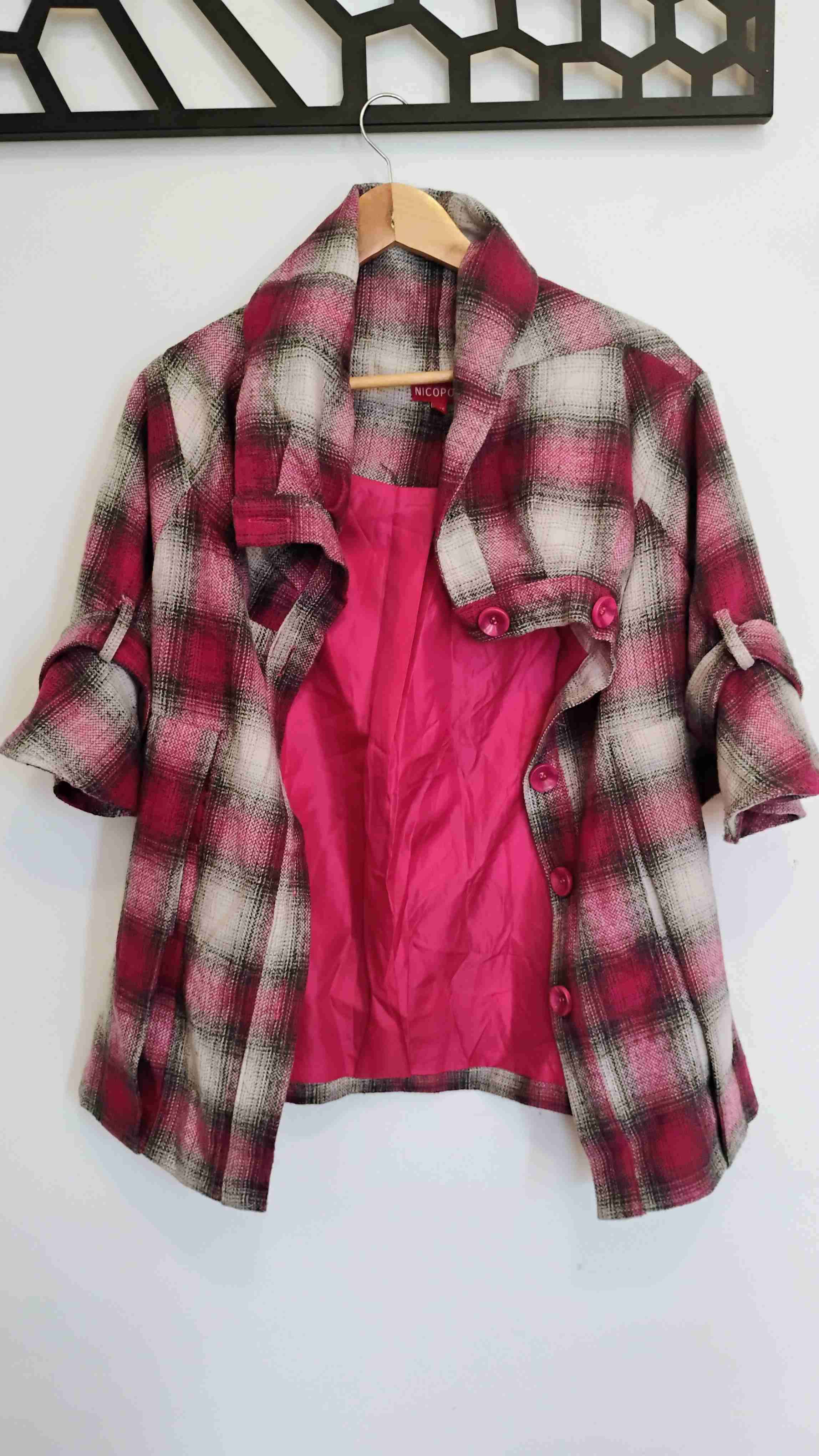 Chaqueta de cuadros rosa