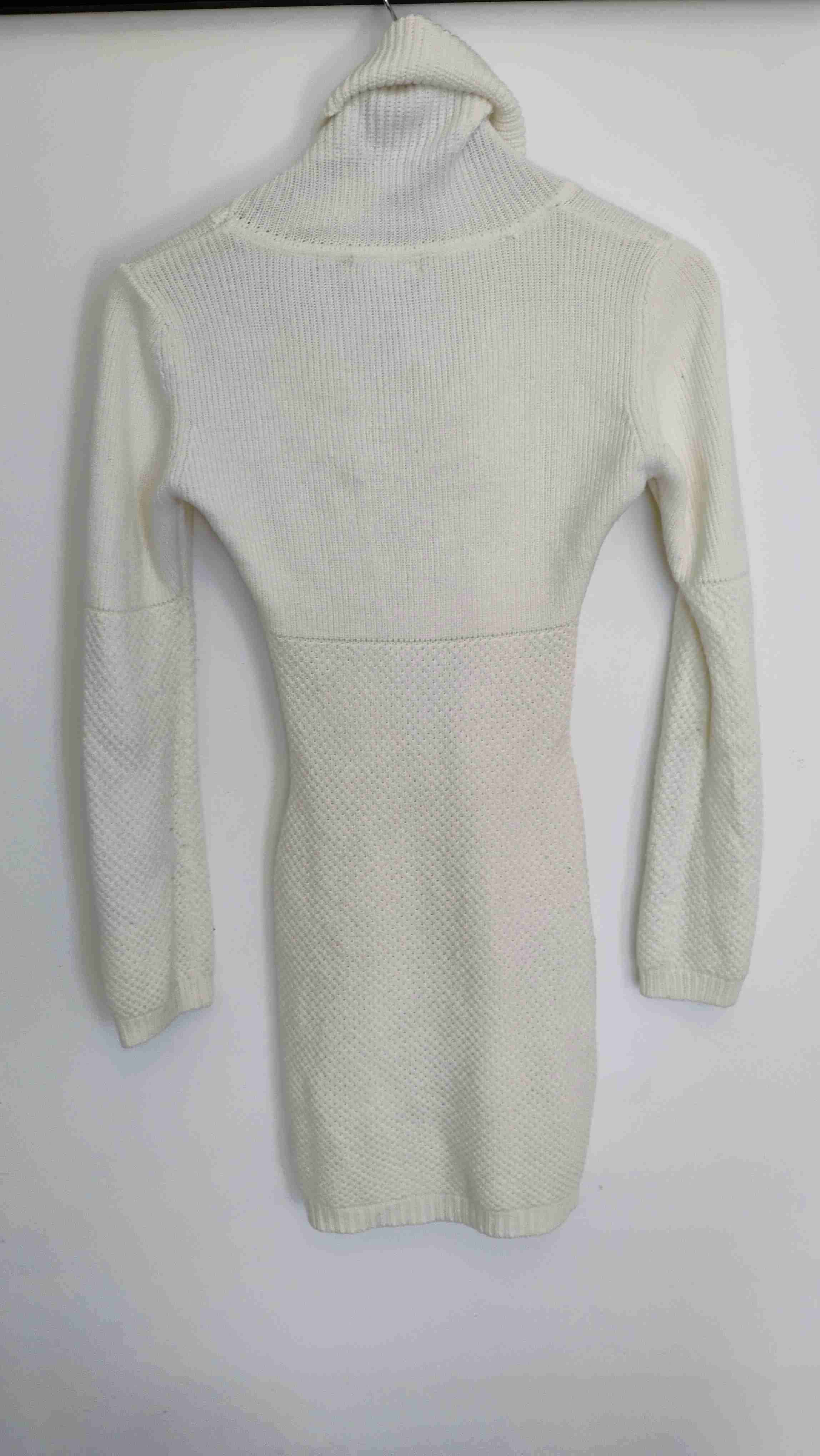 Vestido sweater cuello alto blanco - miniatura 4