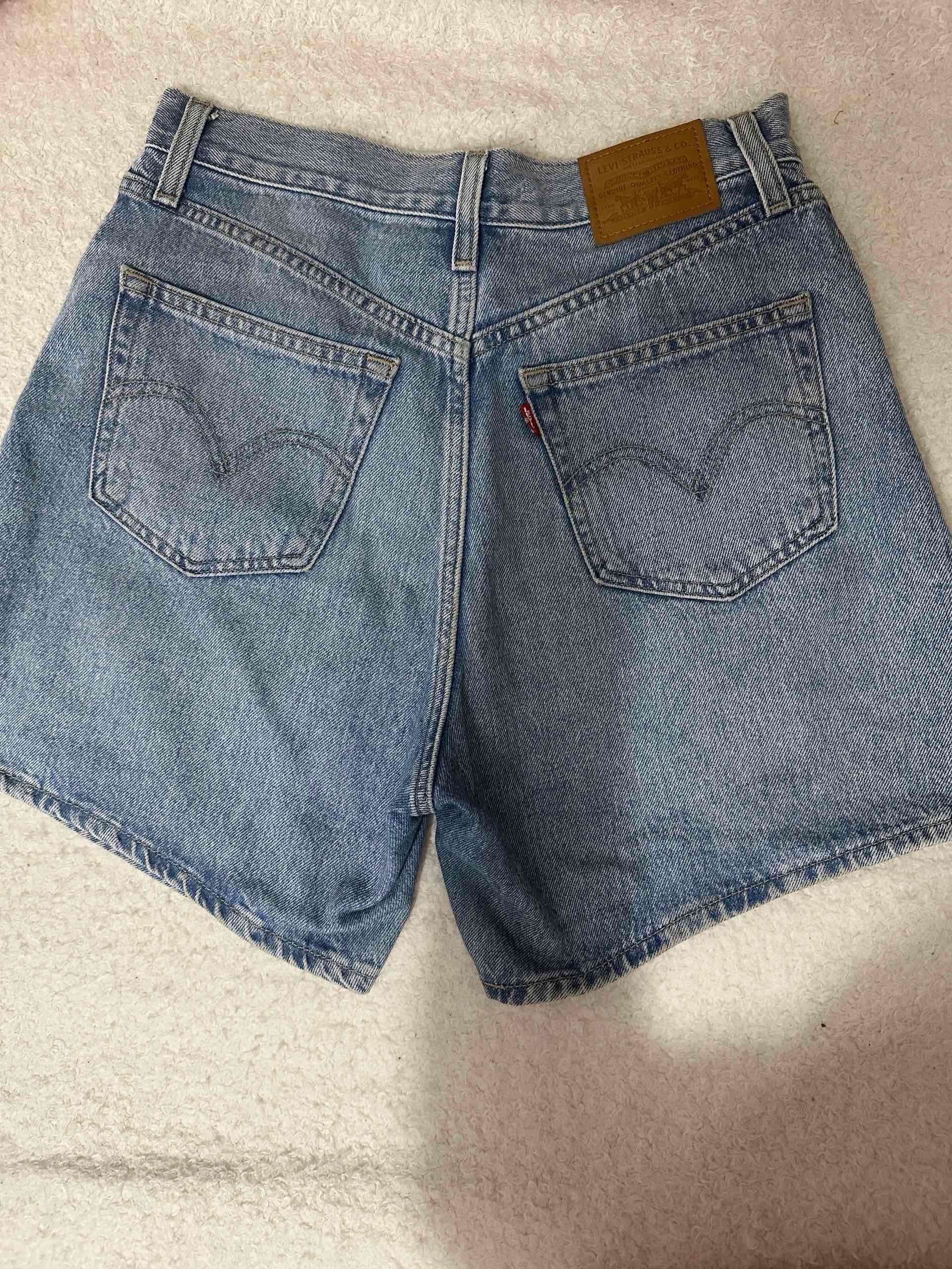 Shorts y Falda LEVIS - miniatura 2