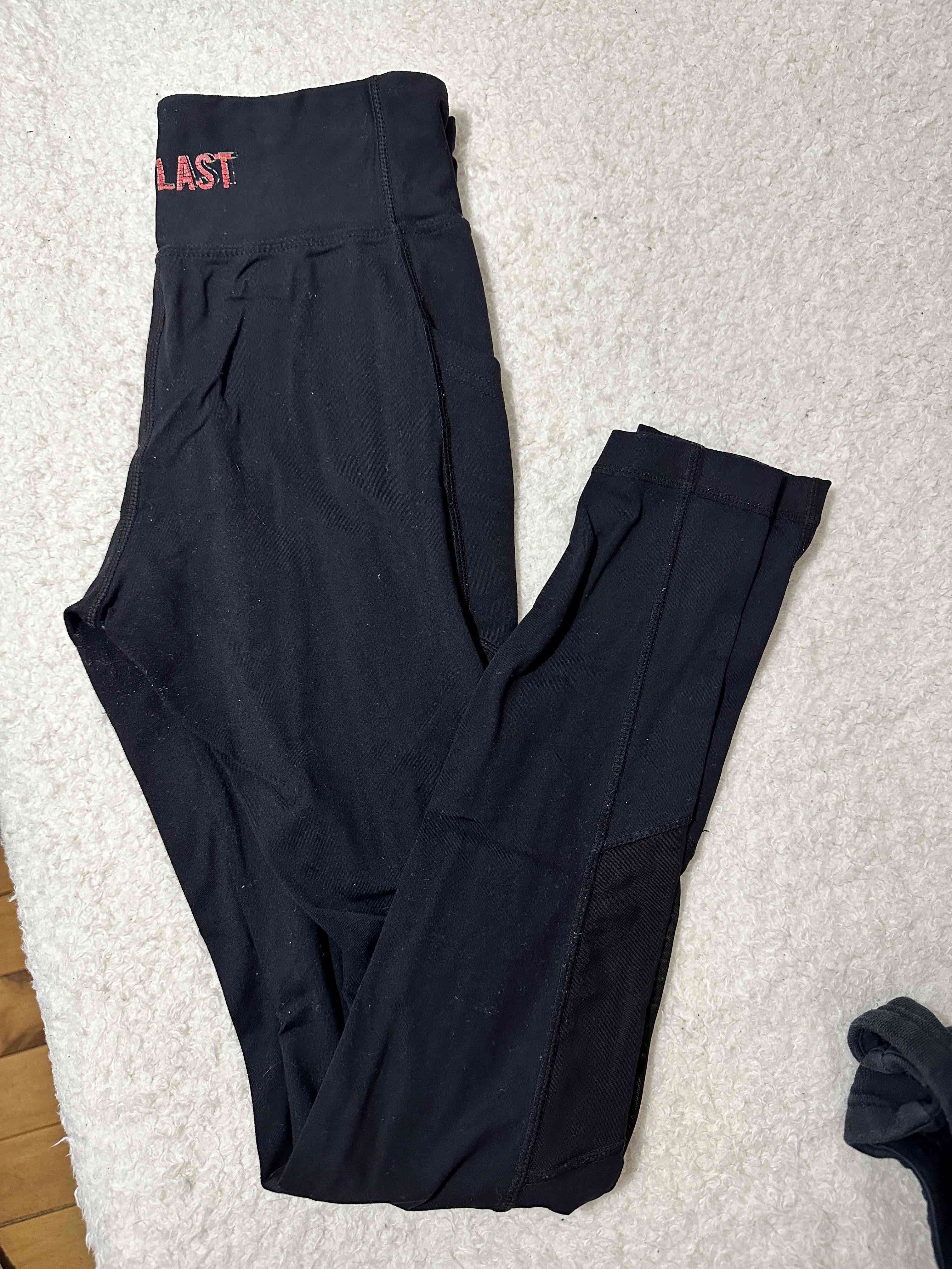 Leggings negros básicos de marca - miniatura 2