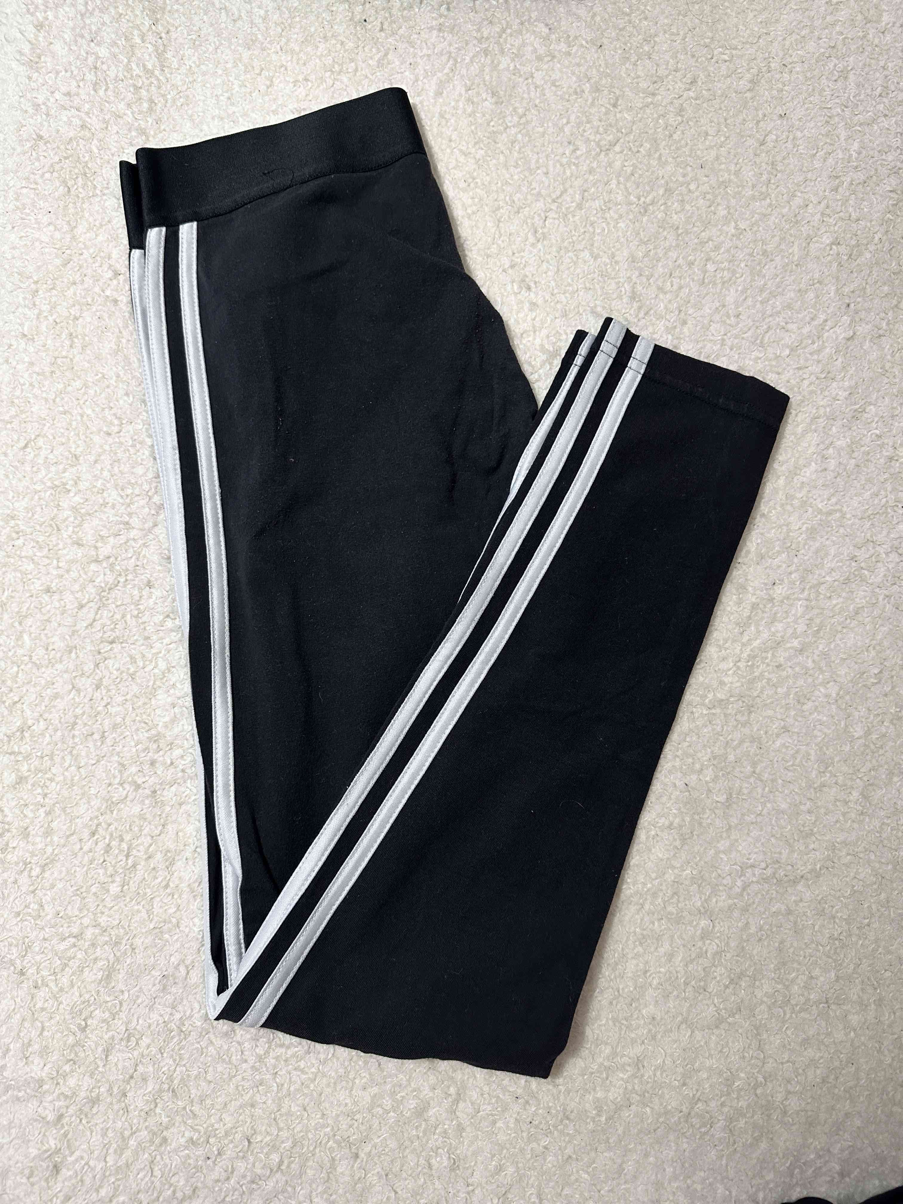 Leggings negros básicos de marca - miniatura 4