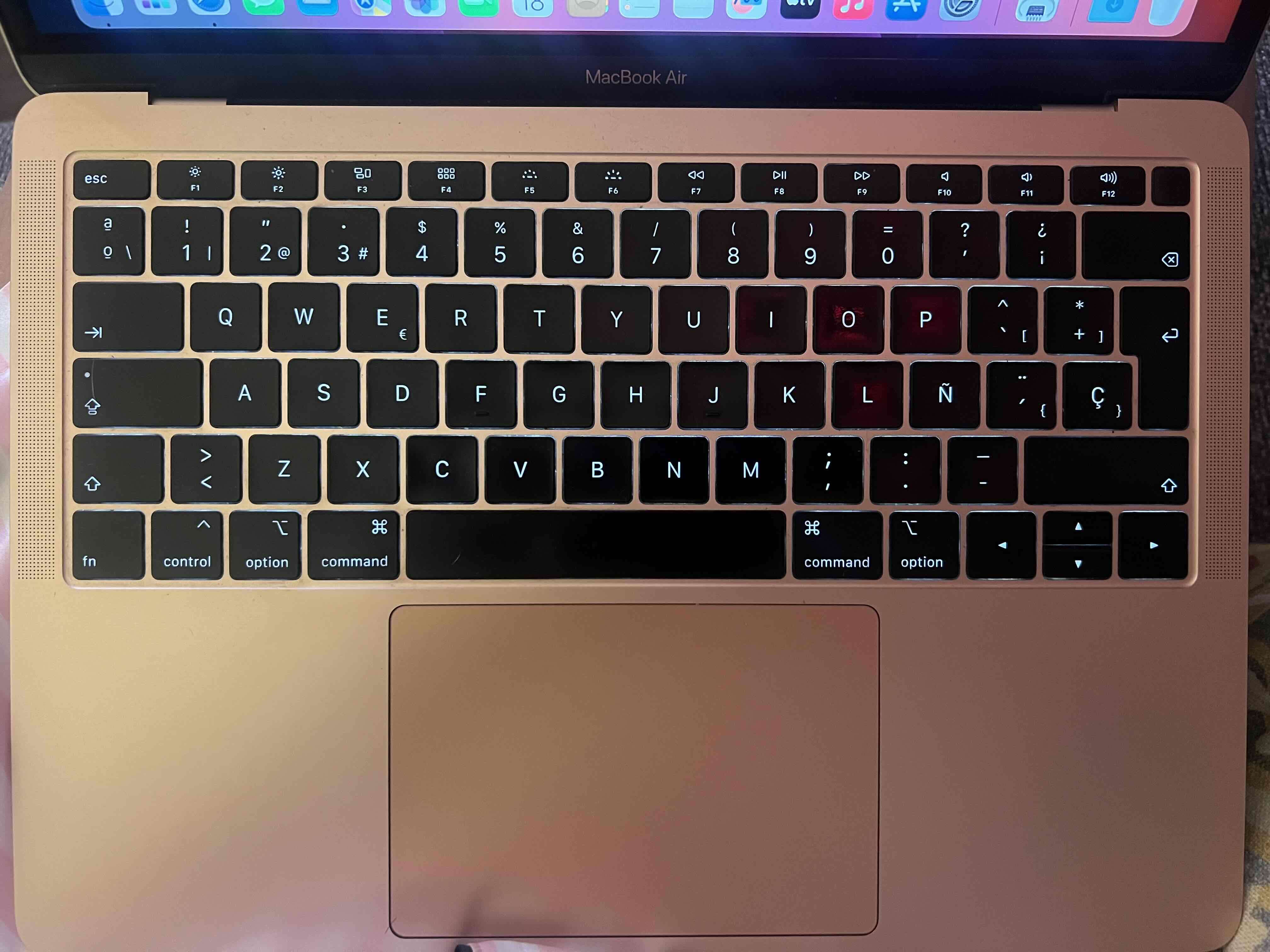Macbook air gold 2020 - miniatura 4