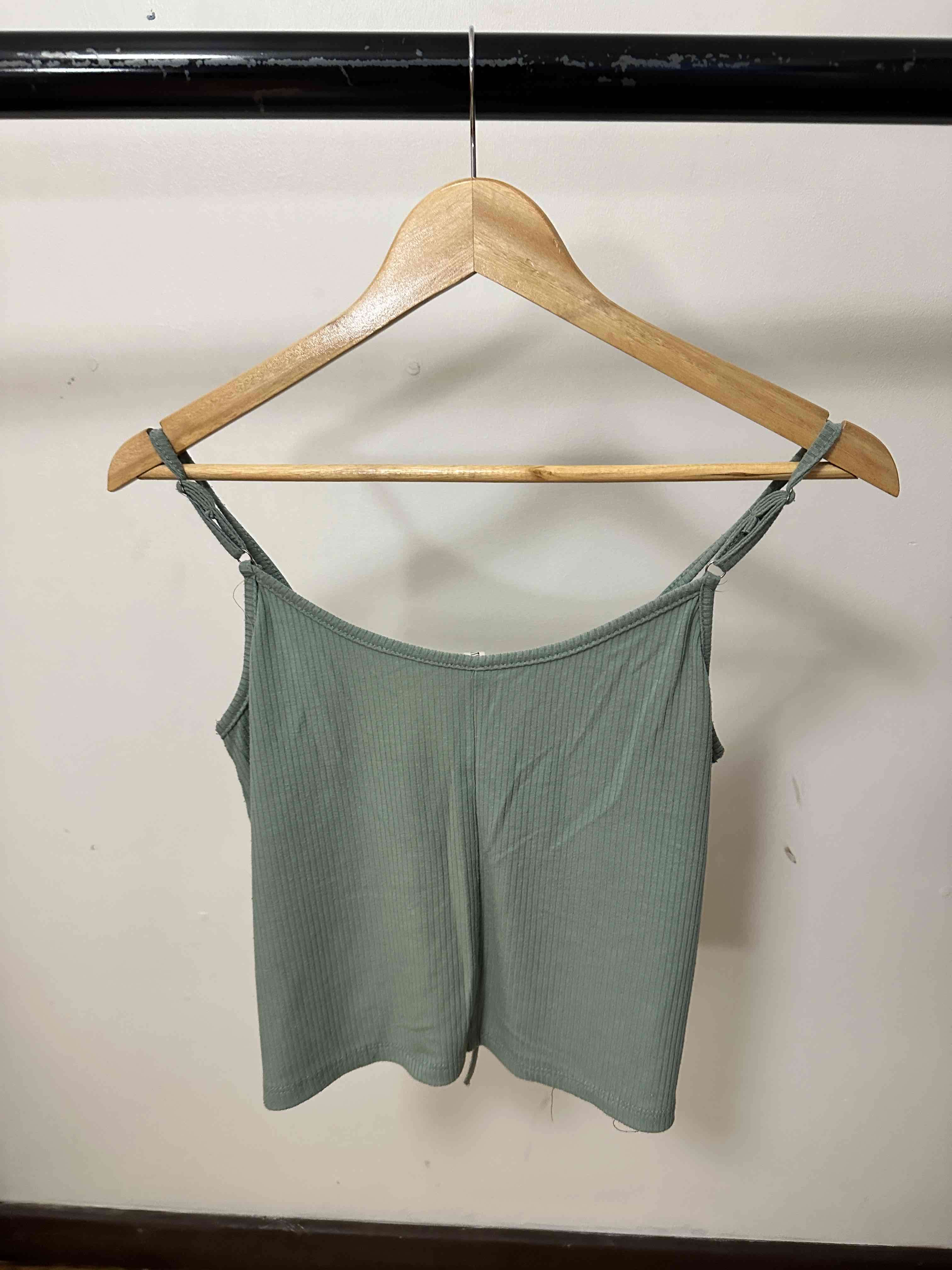 Top verde con frunces - miniatura 2