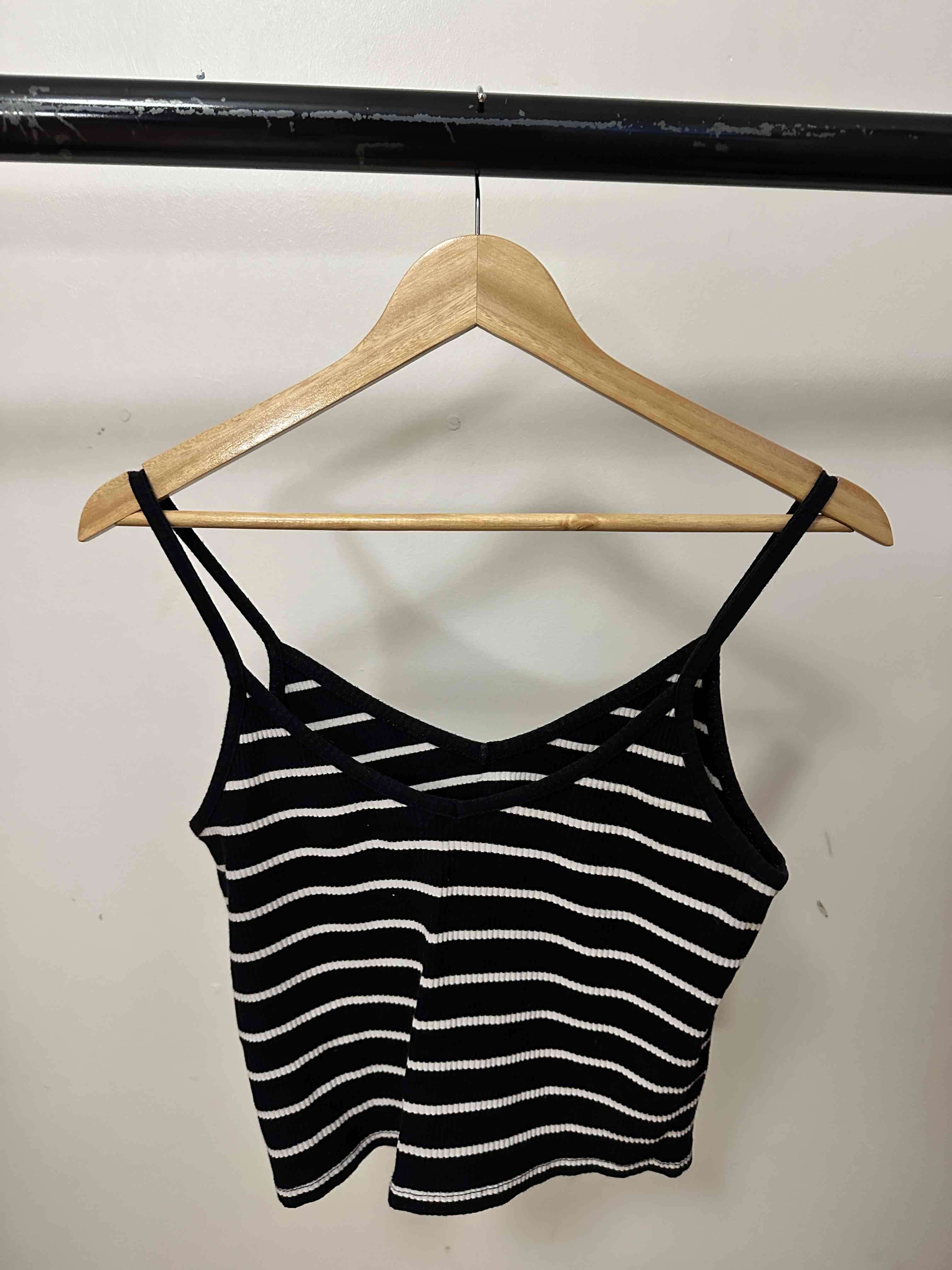 Polera de tirantes a rayas - miniatura 1