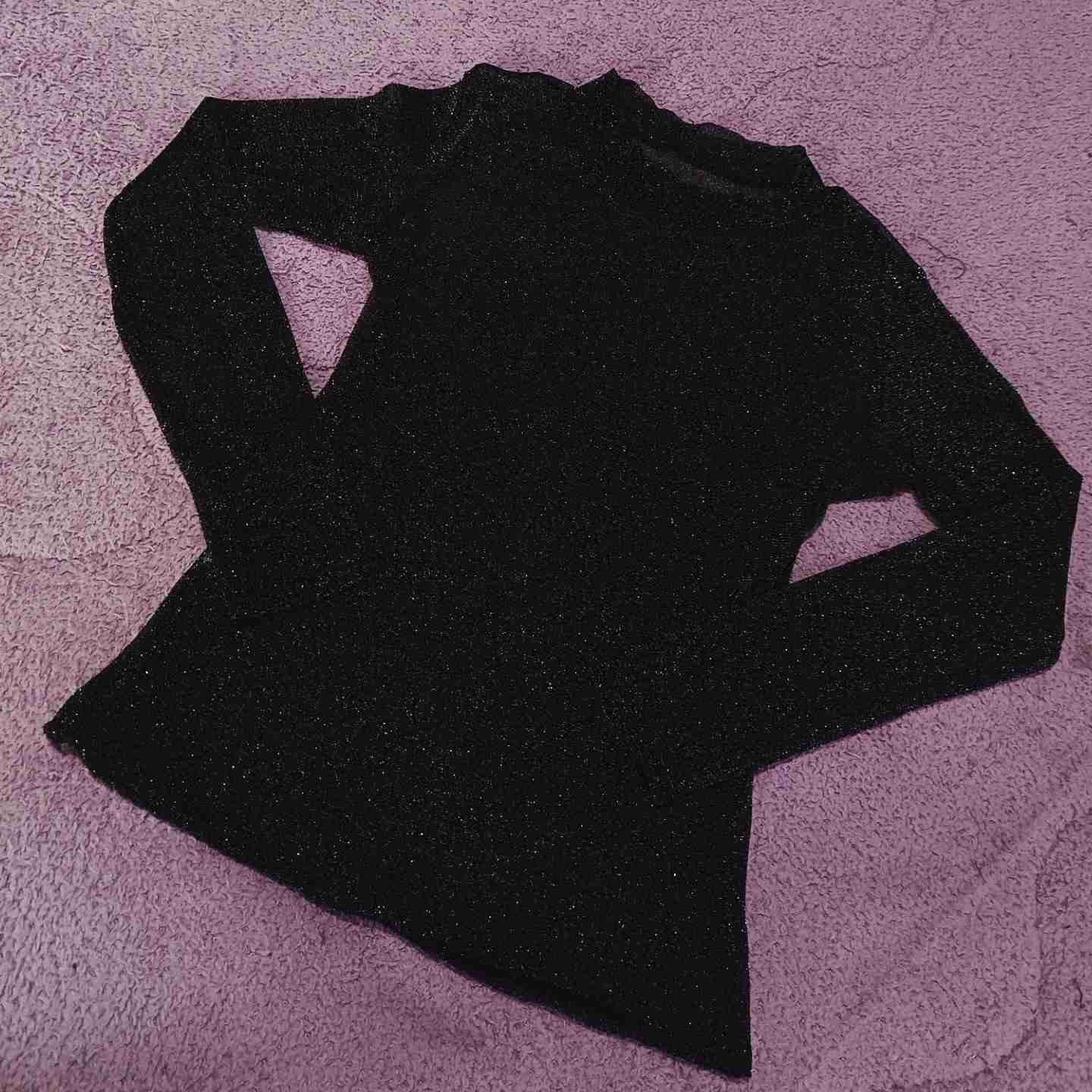 Polera malla negra brillante manga larga - miniatura 1